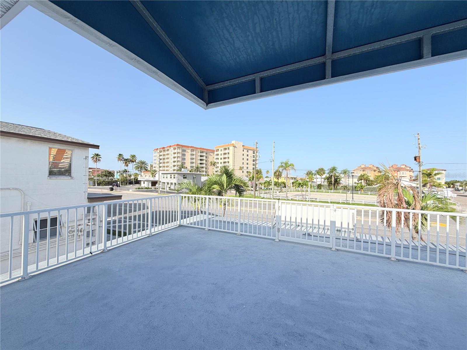 17729 GULF BLVD — photo 28