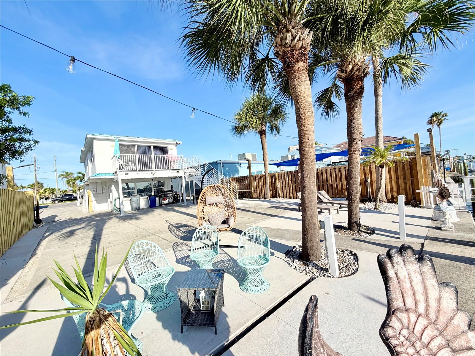 17729 GULF BLVD — photo 4