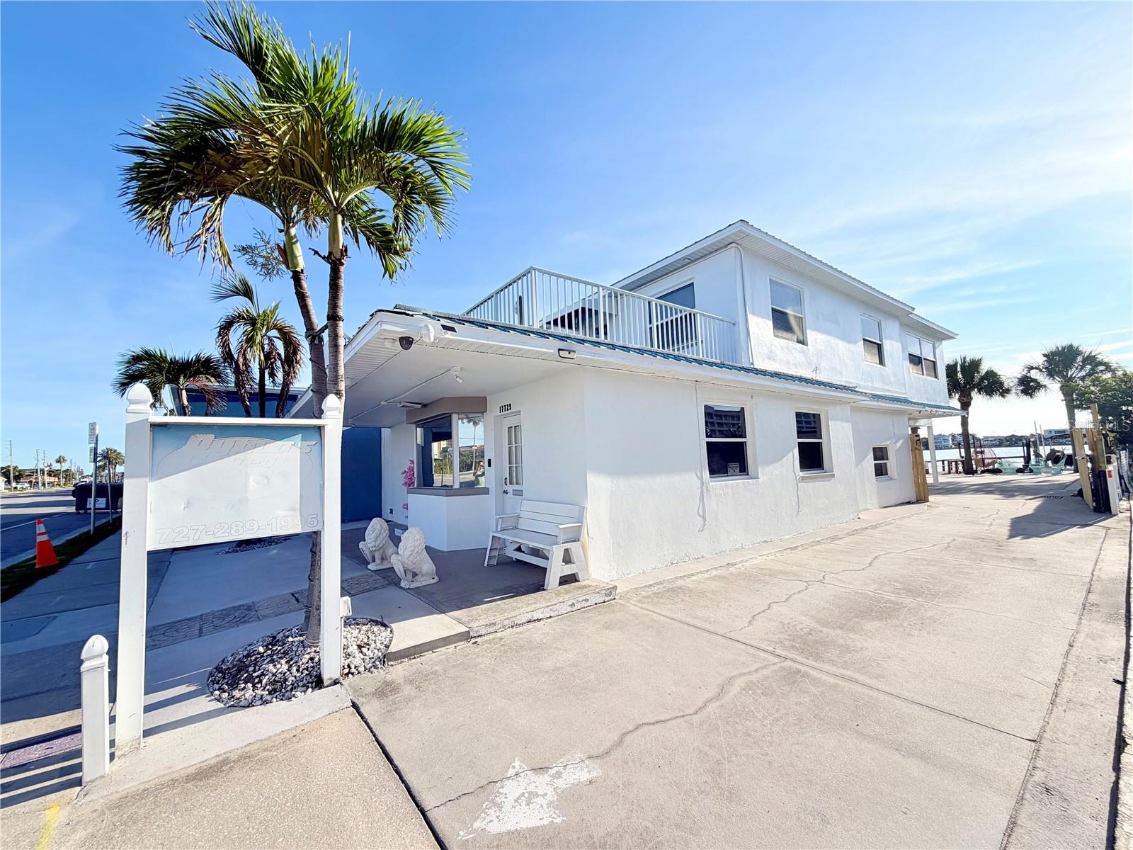 17729 GULF BLVD — photo 2