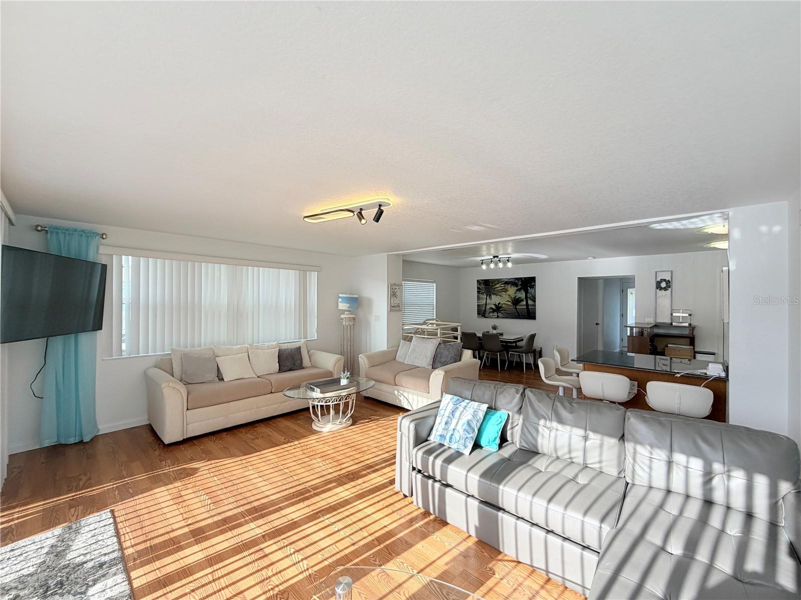 17729 GULF BLVD — photo 21