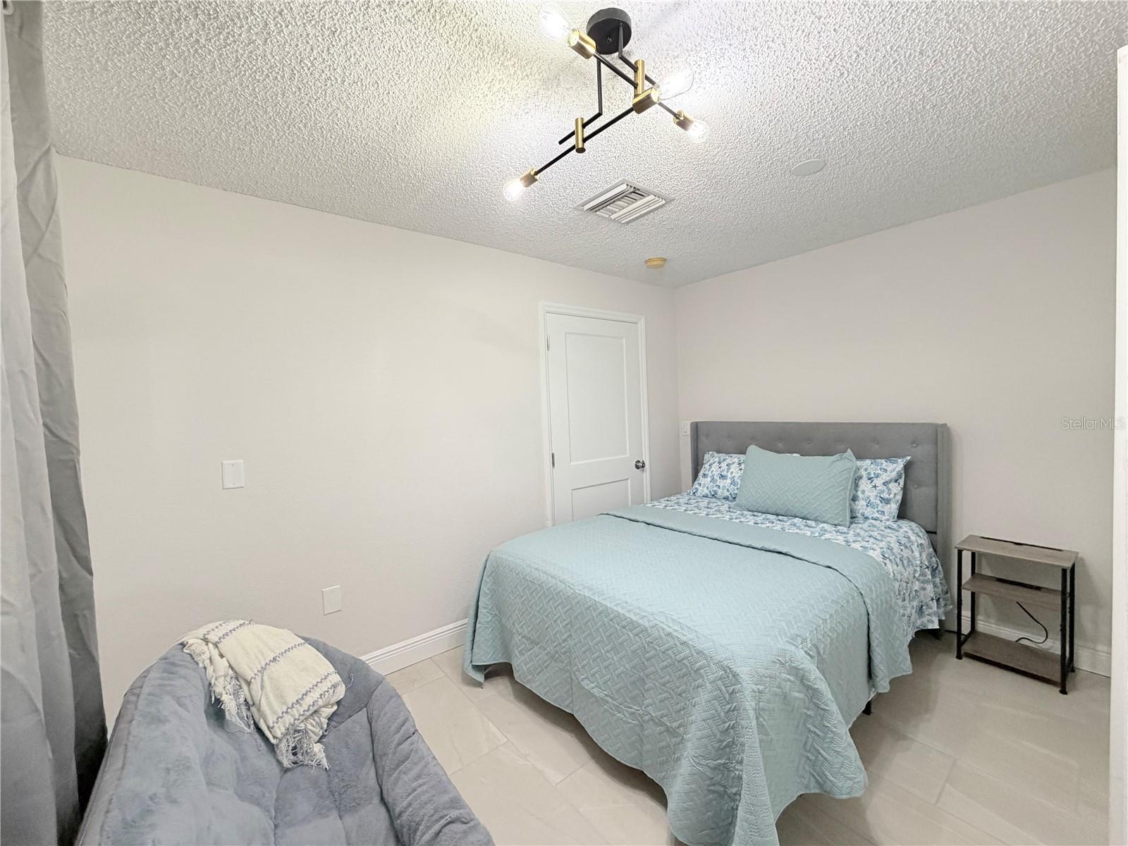 17729 GULF BLVD — photo 10