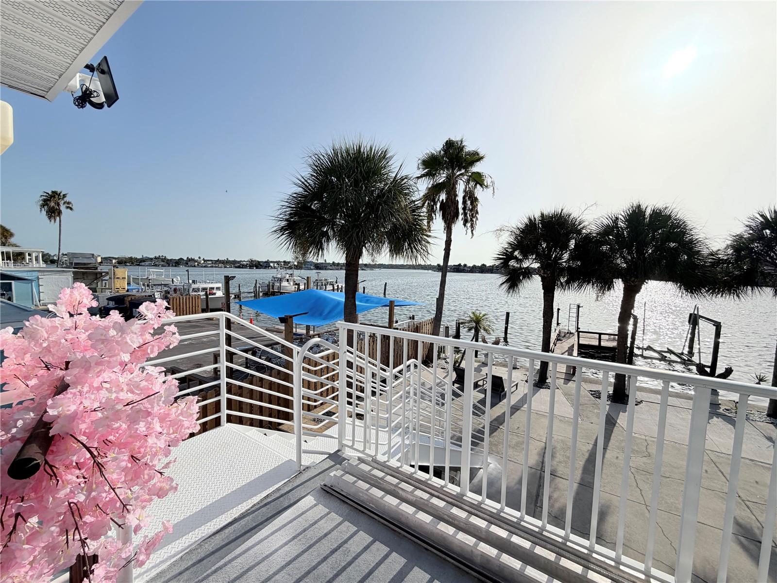 17729 GULF BLVD — photo 32