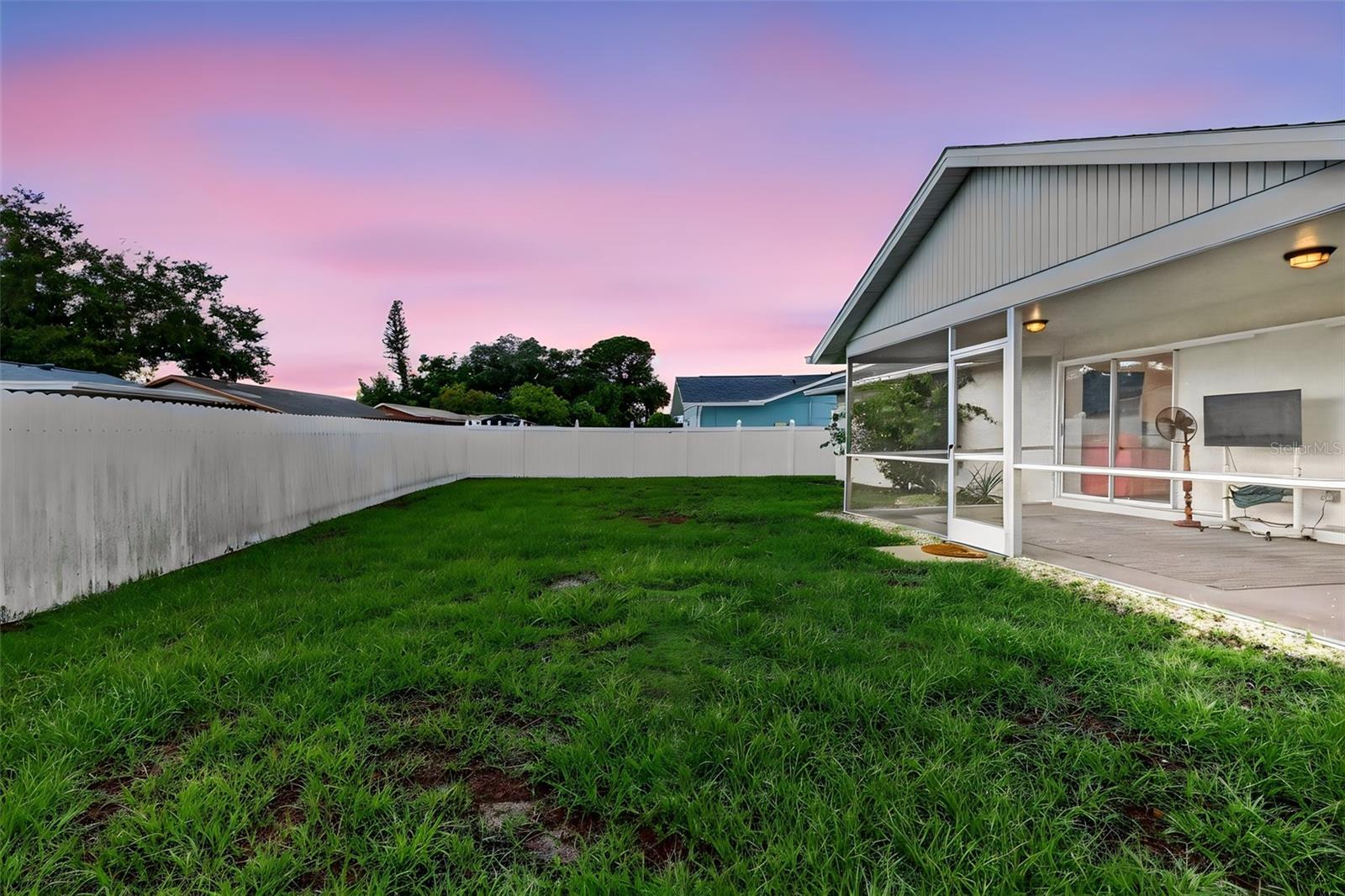 4063 PALAU DR — photo 24