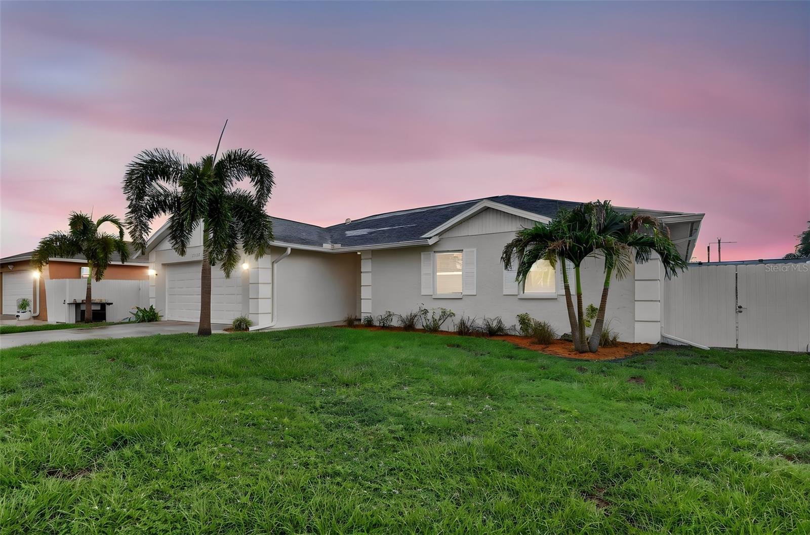 4063 PALAU DR — photo 2
