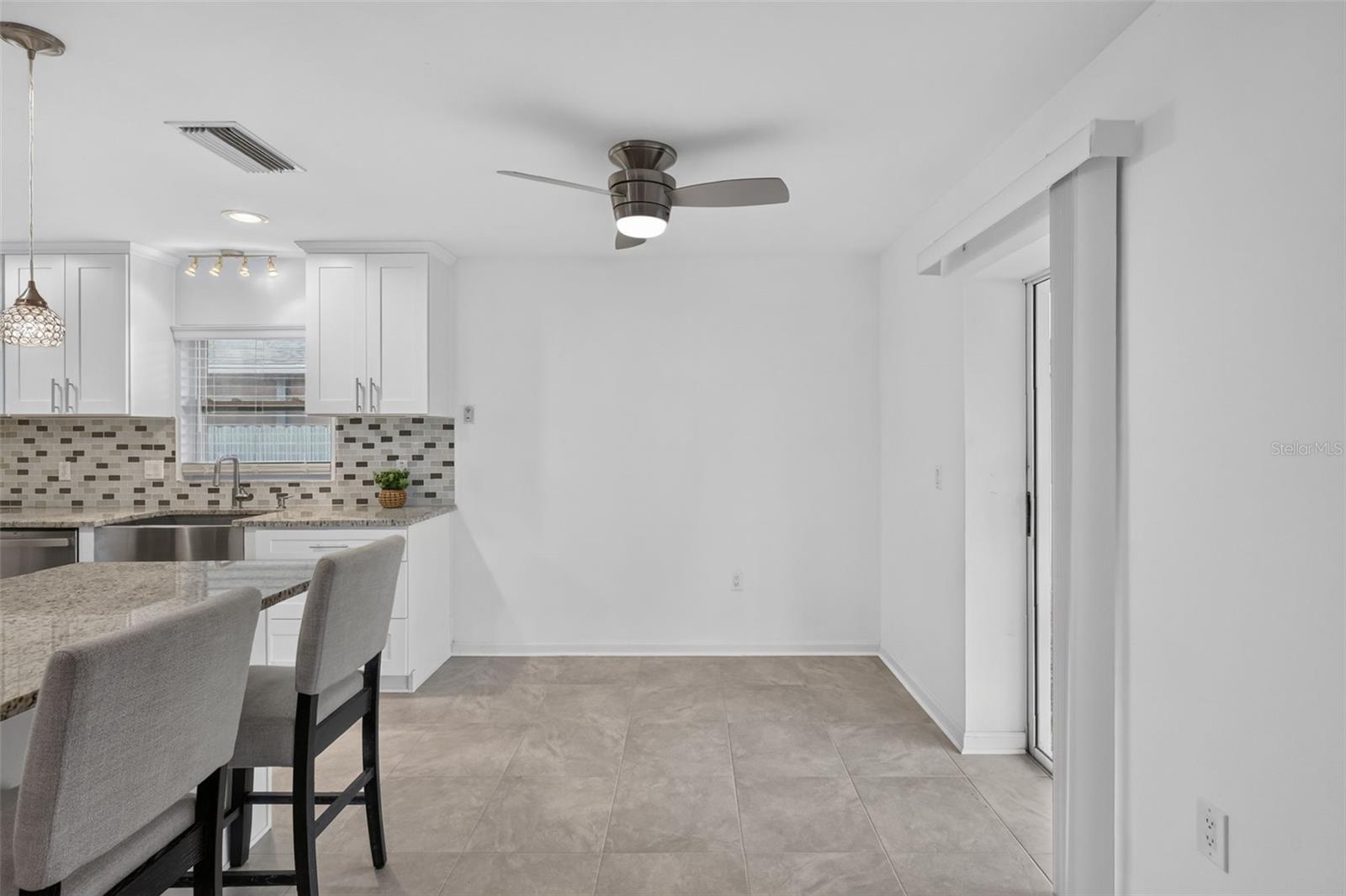 4063 PALAU DR — photo 17