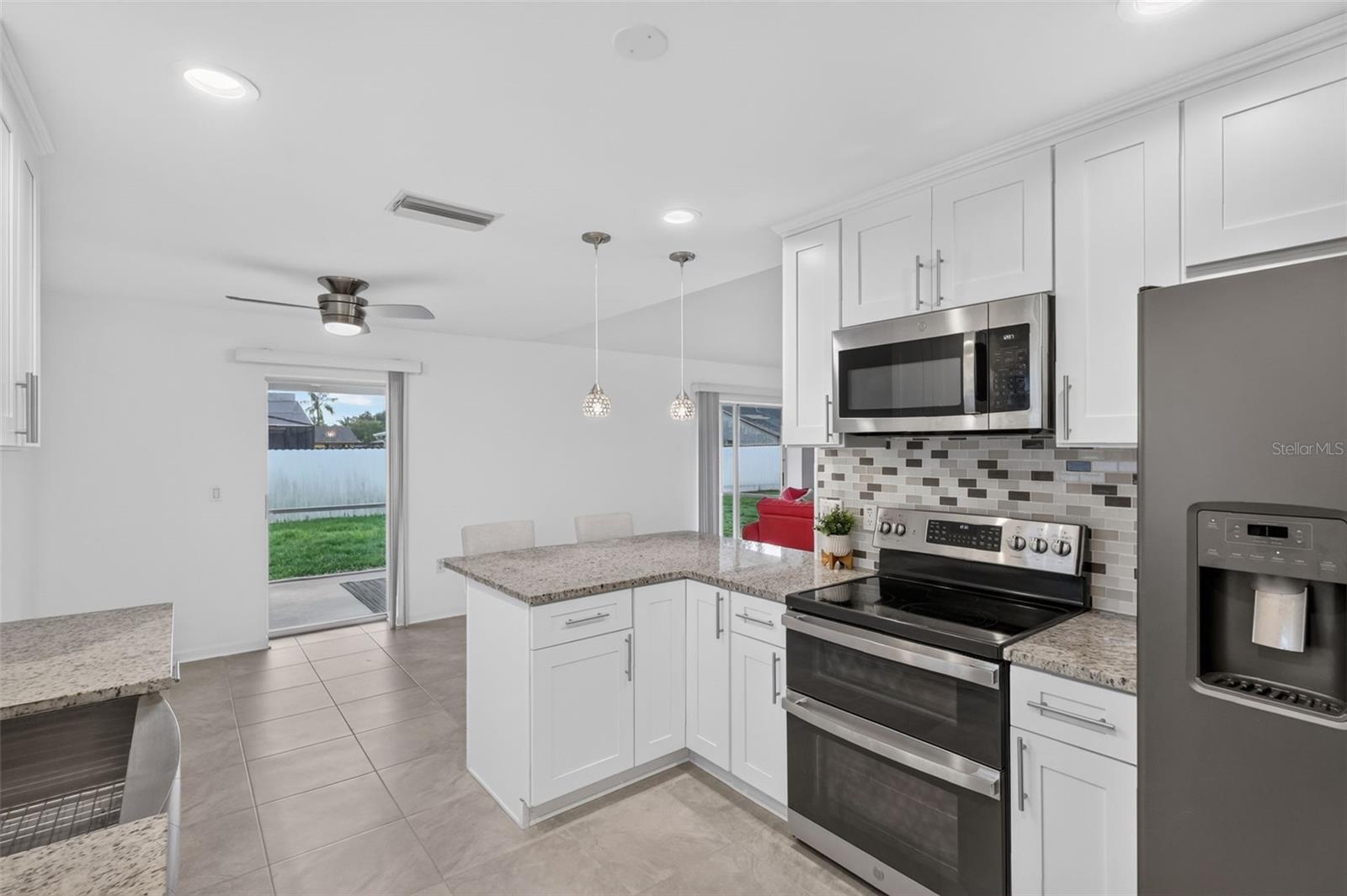 4063 PALAU DR — photo 8