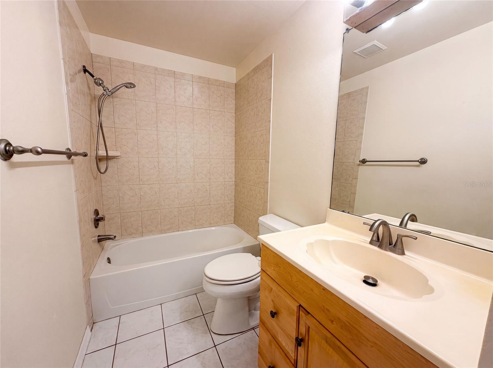11648 HIDDEN HOLLOW CIR — photo 8