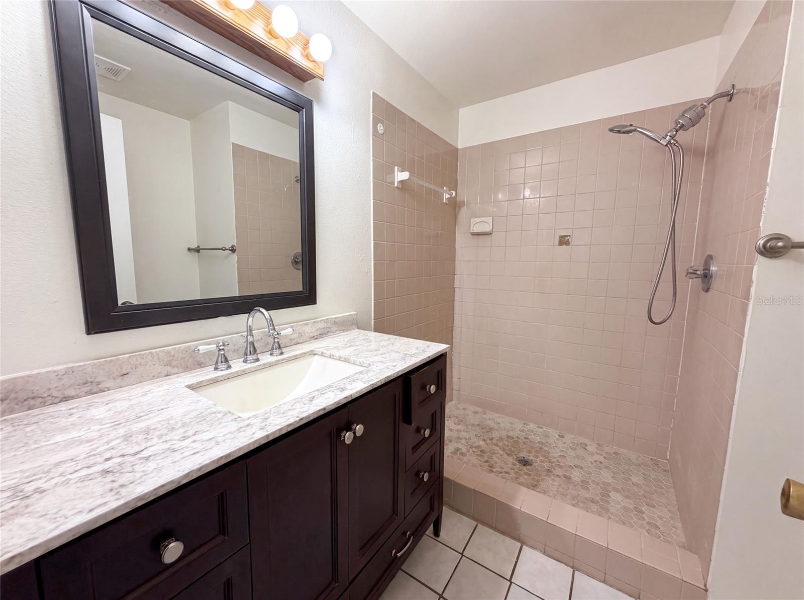 11648 HIDDEN HOLLOW CIR — photo 9
