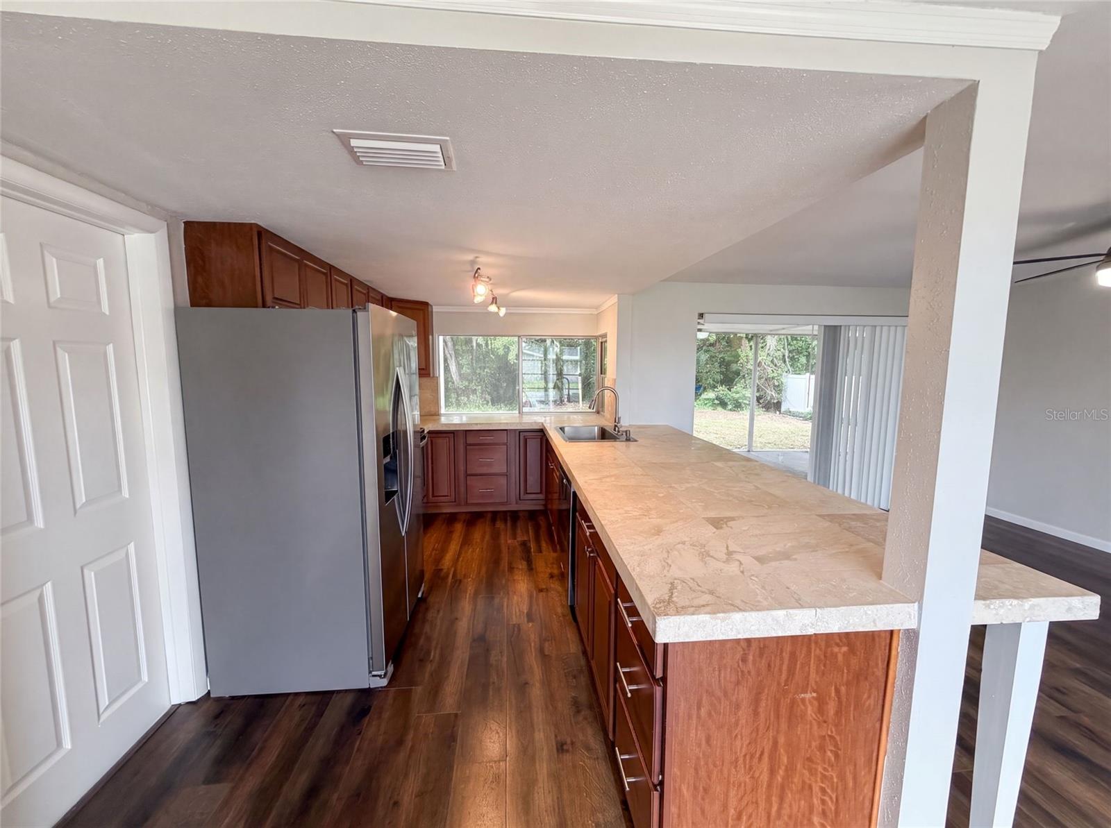 3400 BAINBRIDGE DR — photo 9