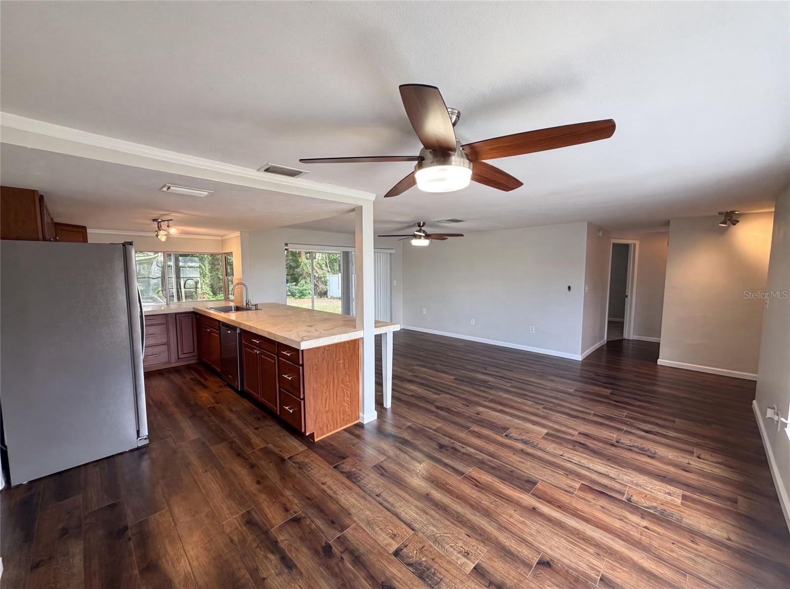 3400 BAINBRIDGE DR — photo 8