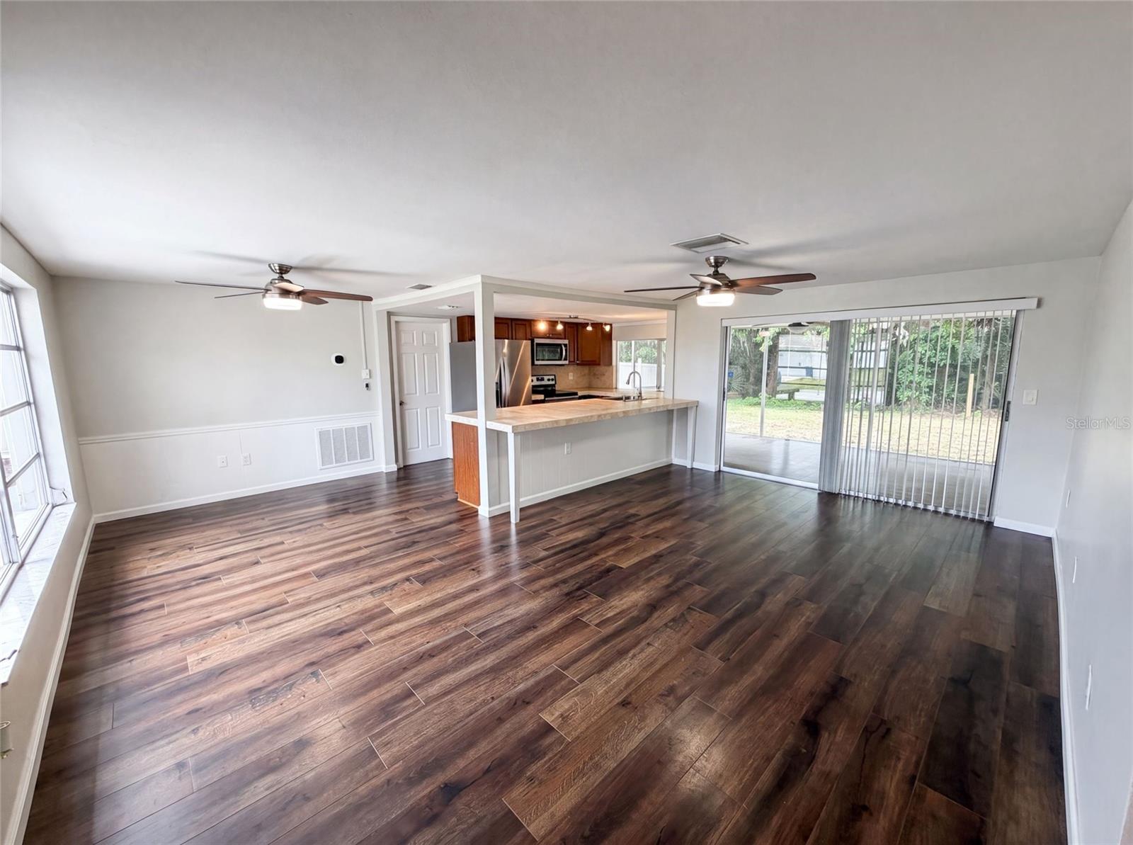 3400 BAINBRIDGE DR — photo 3
