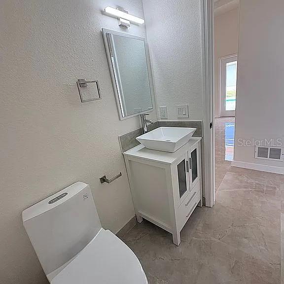 7462 FEATHERSTONE BLVD — photo 36
