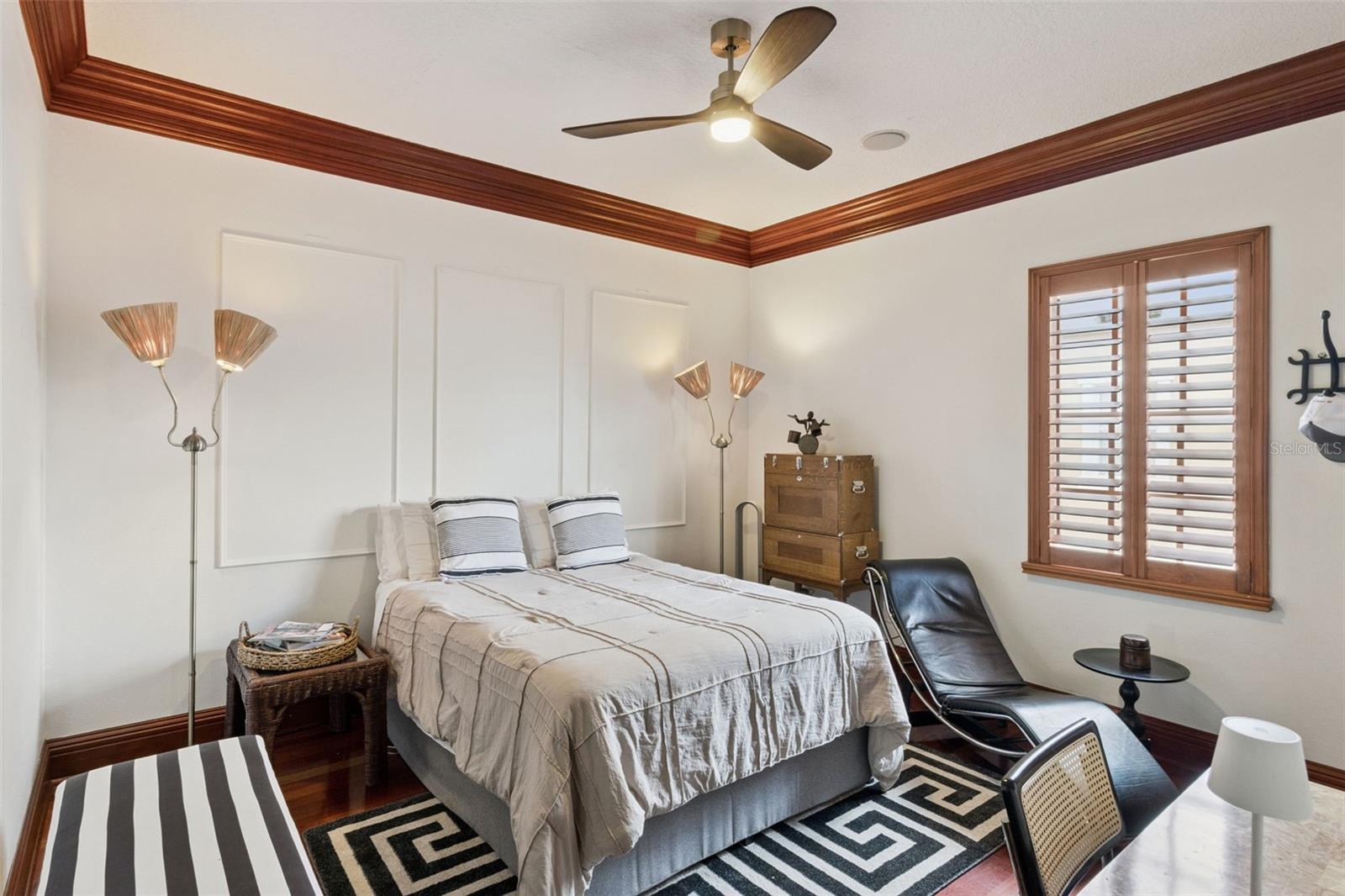 2402 VICTORIA GARDENS LN — photo 42
