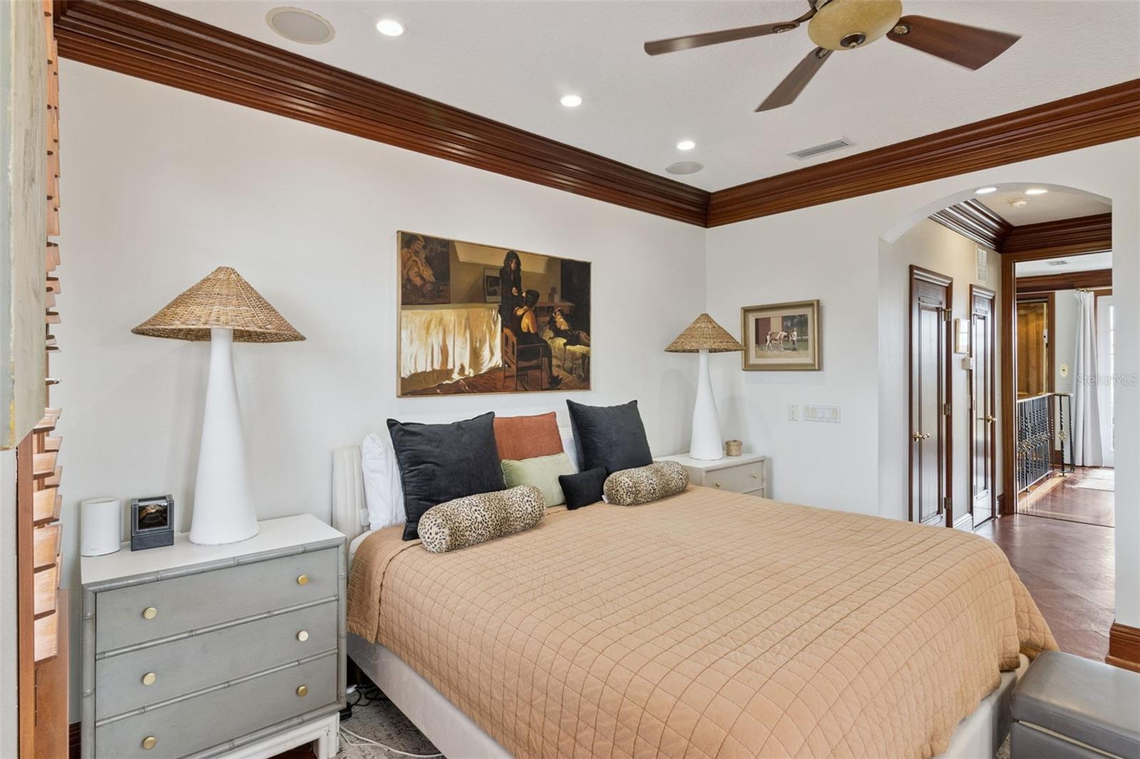 2402 VICTORIA GARDENS LN — photo 34