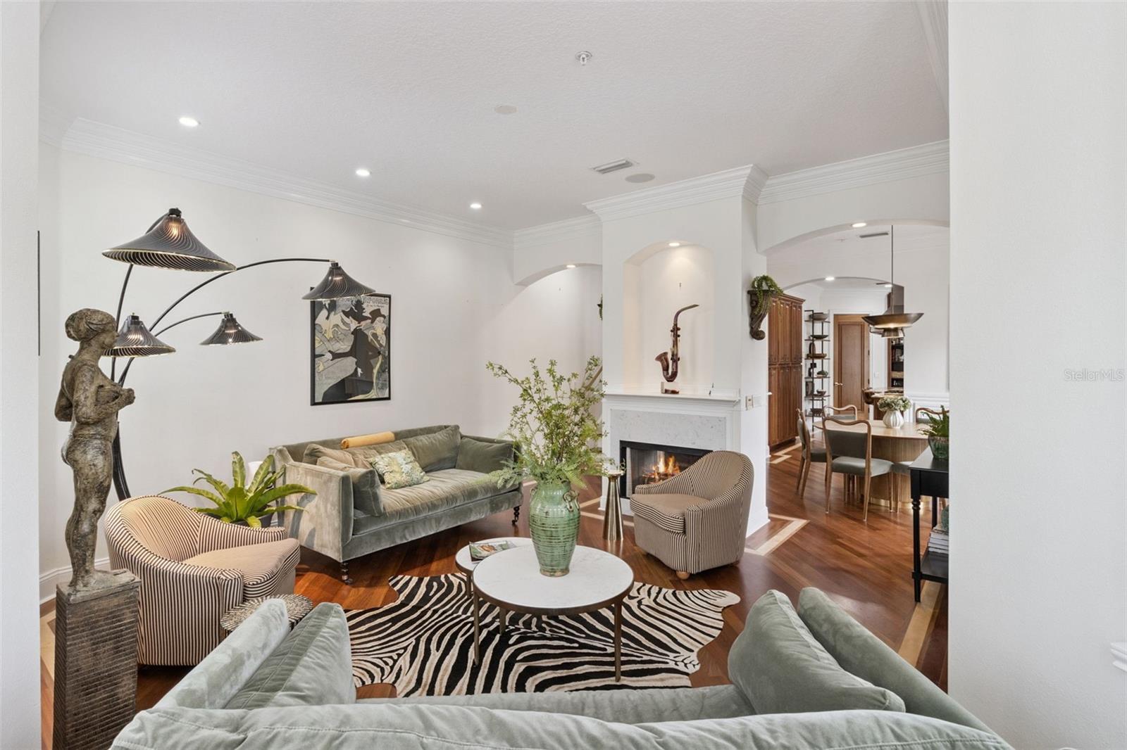 2402 VICTORIA GARDENS LN — photo 6