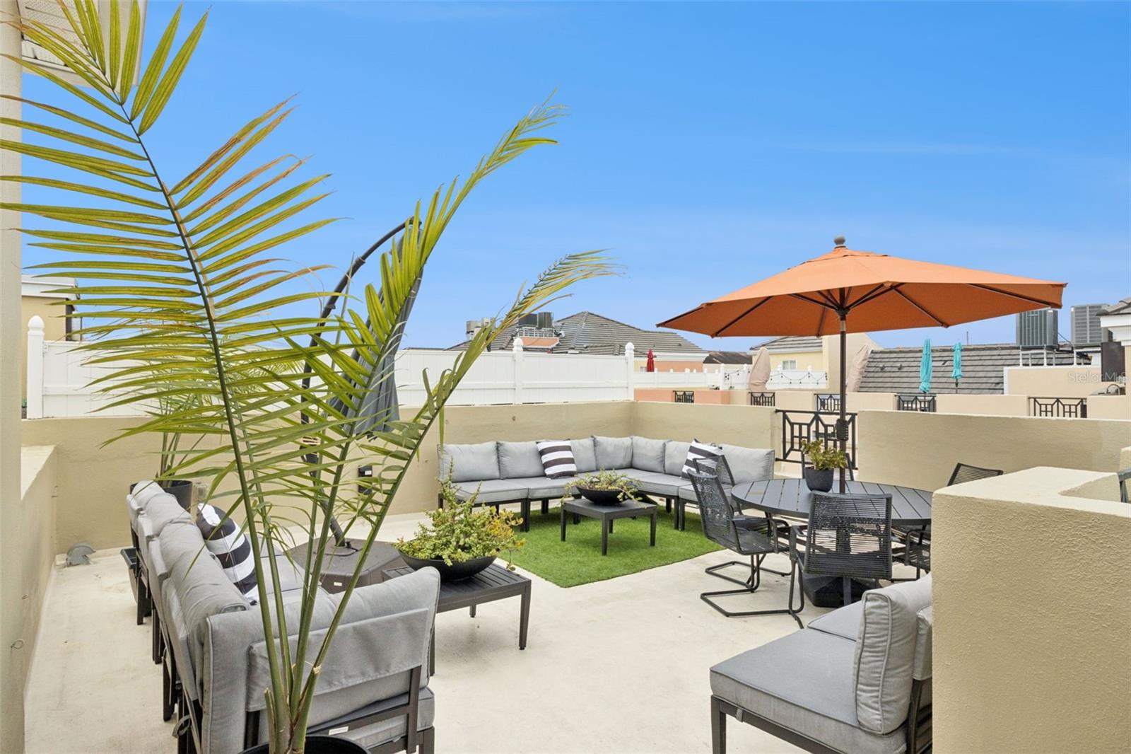 2402 VICTORIA GARDENS LN — photo 48