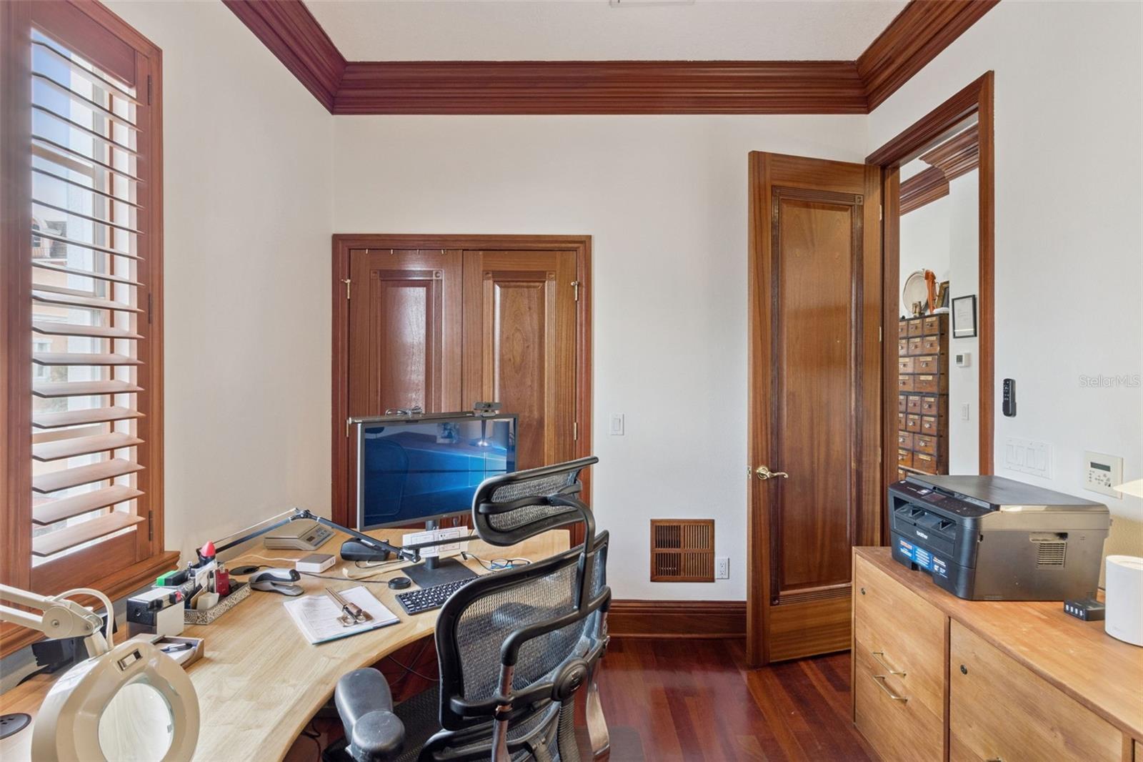 2402 VICTORIA GARDENS LN — photo 43