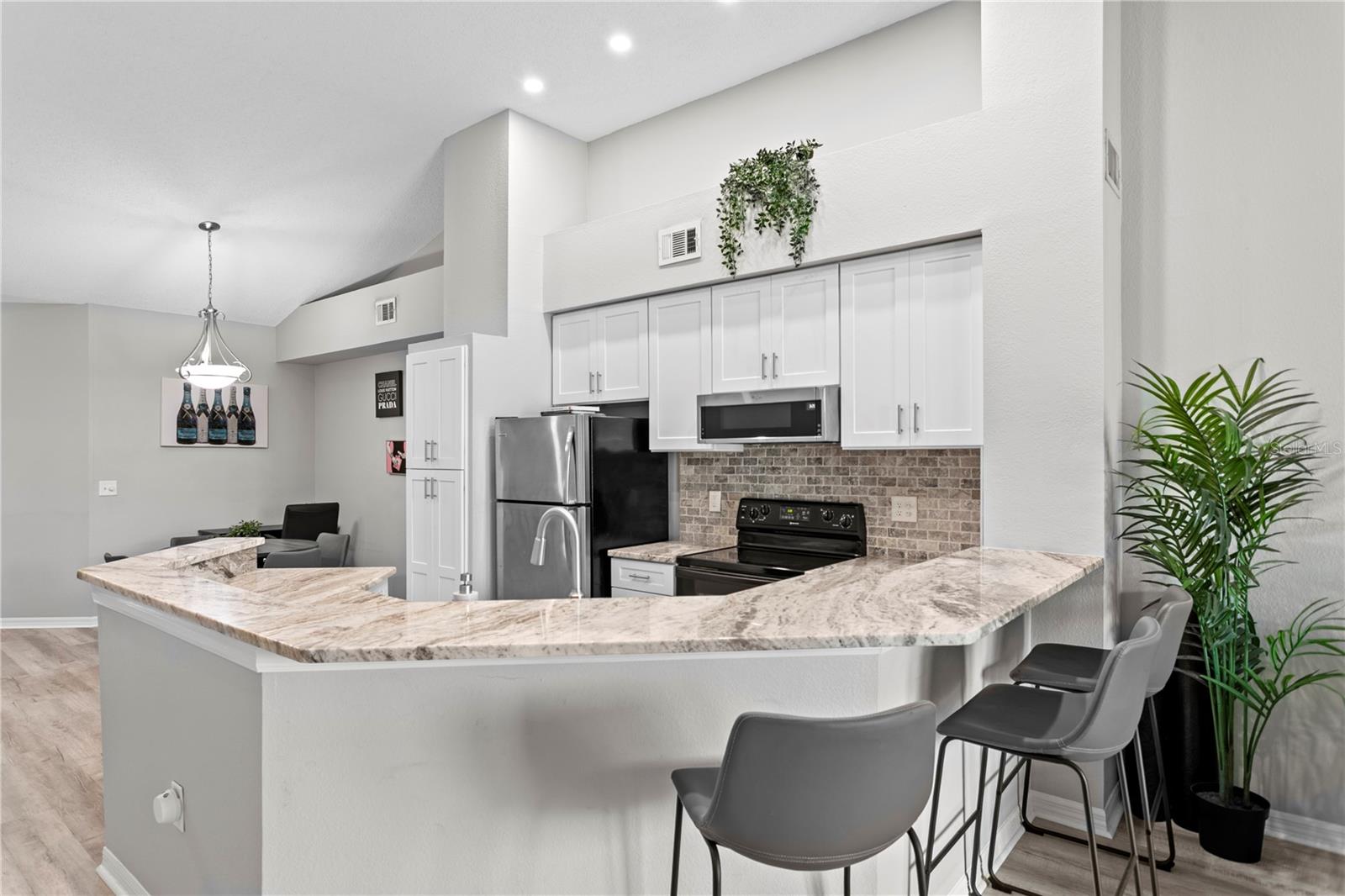 1040 NORMANDY TRACE RD — photo 15