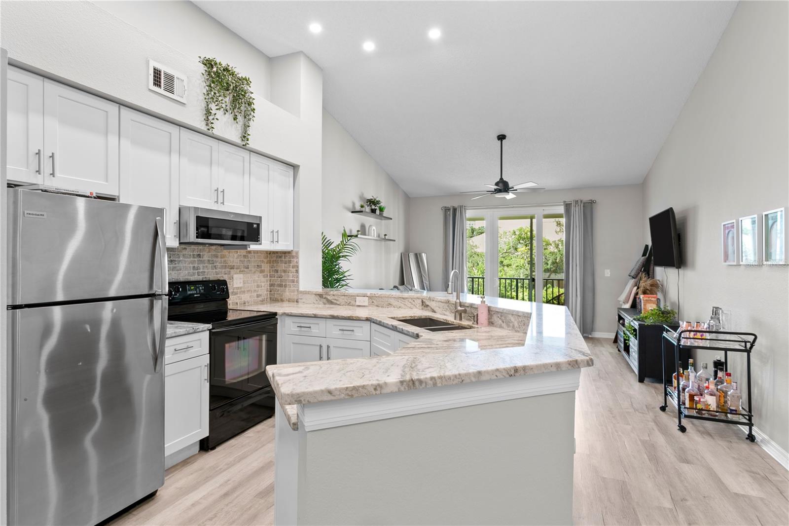 1040 NORMANDY TRACE RD — photo 12