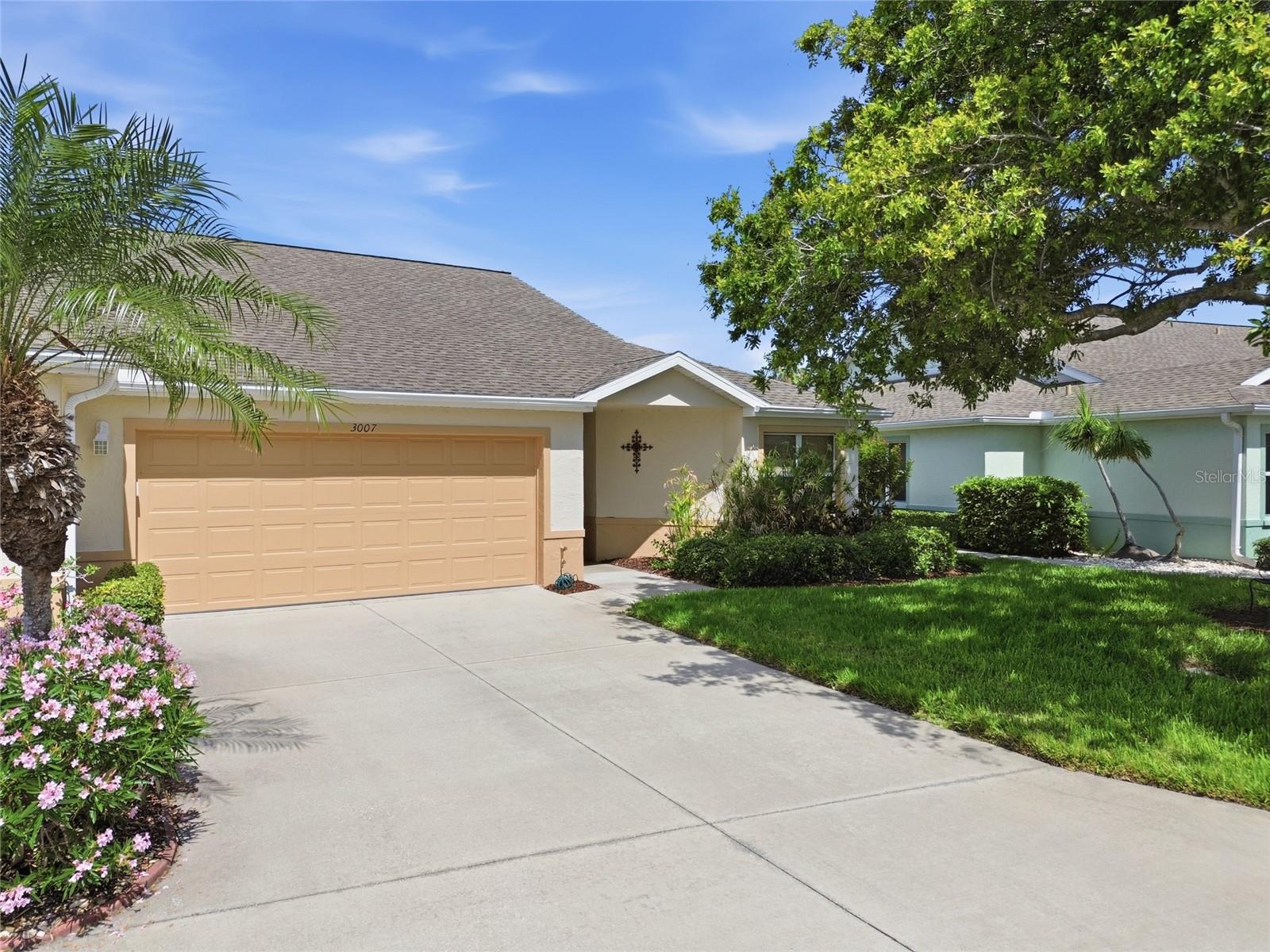 3007 LIVE OAK LN #34 — photo 3