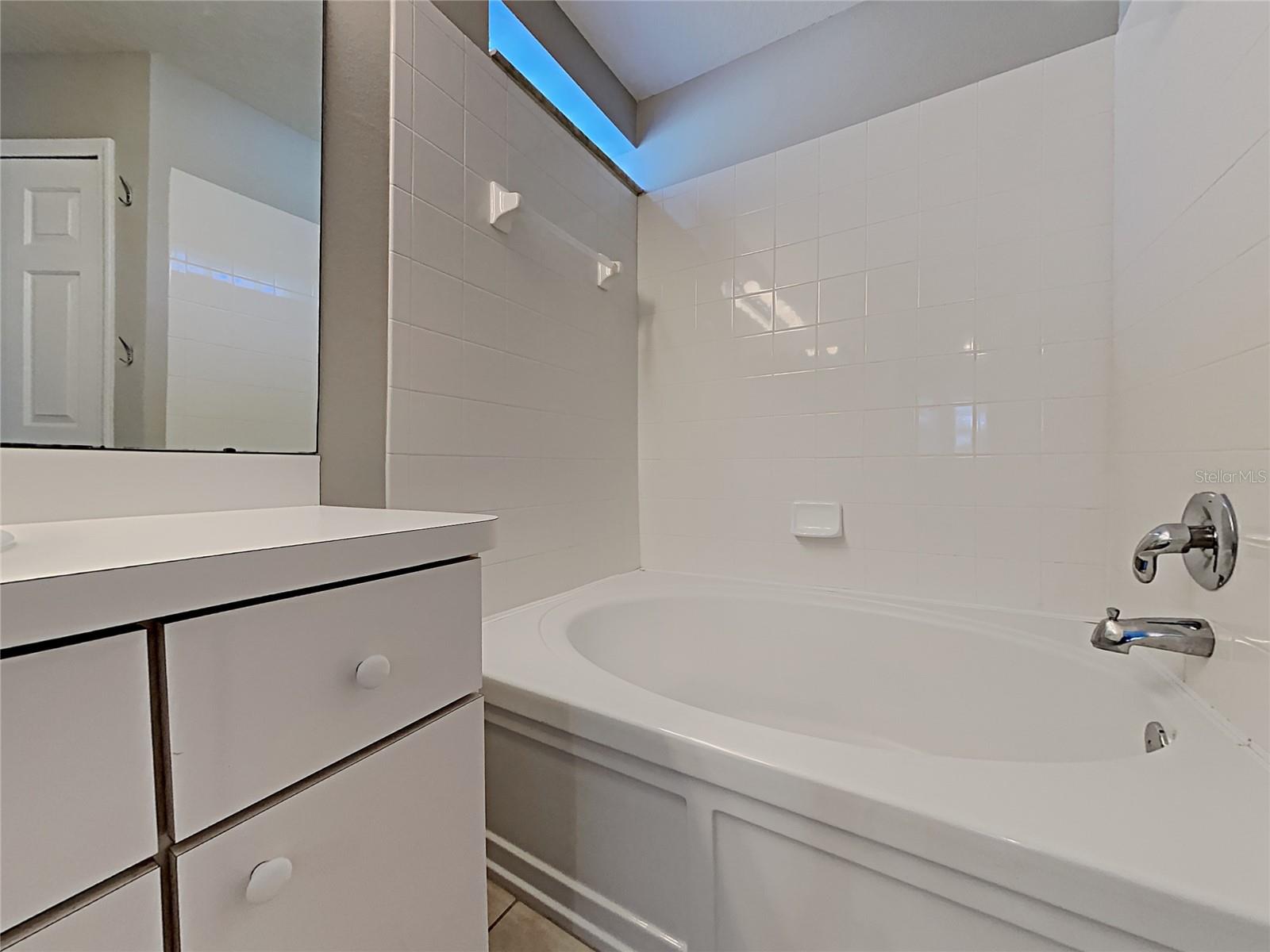 404 SUMMER SAILS DR — photo 12