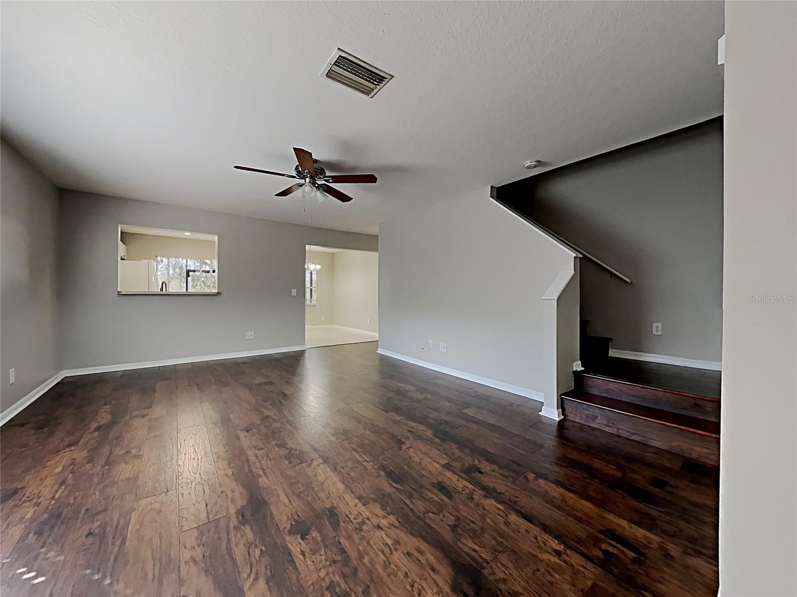 404 SUMMER SAILS DR — photo 2