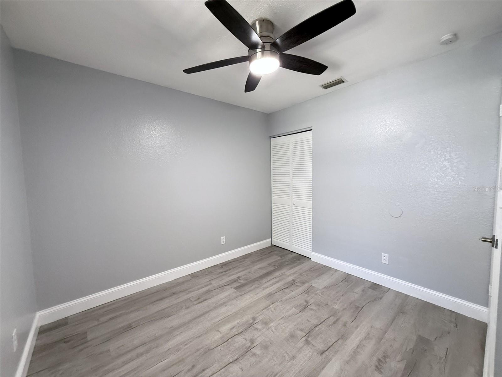 1231 ILLINOIS AVE #1 — photo 17