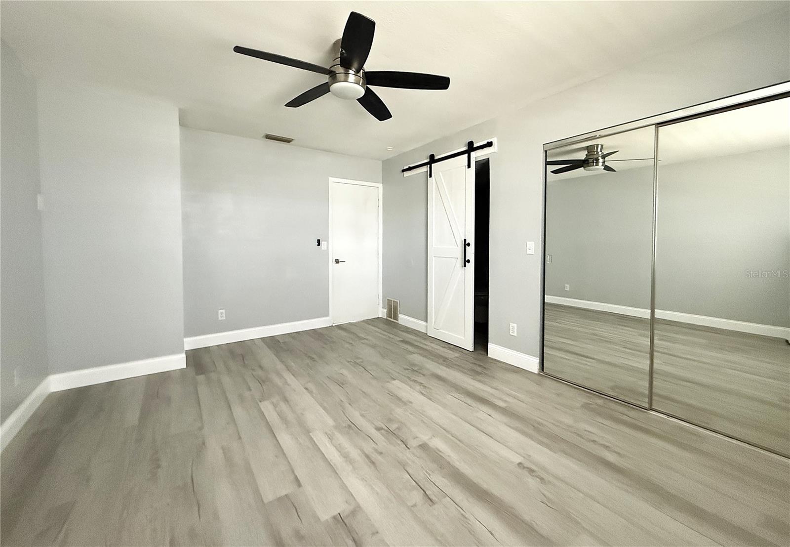 1231 ILLINOIS AVE #1 — photo 8
