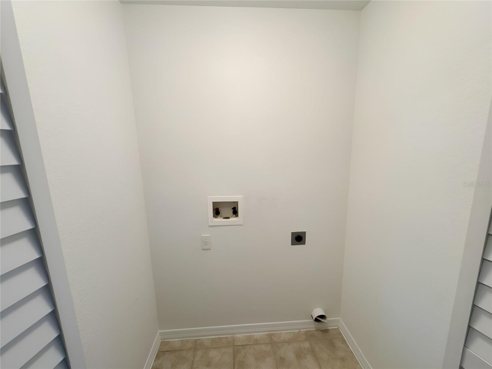 5531 ROSEHILL RD #201 — photo 11