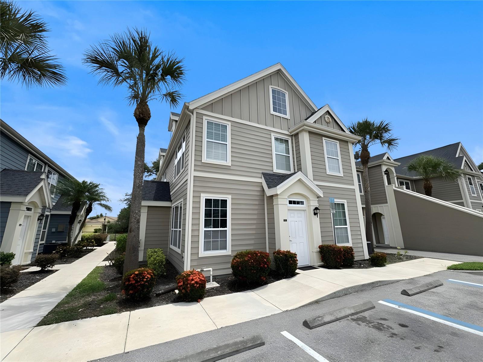 5531 ROSEHILL RD #201 — photo 2