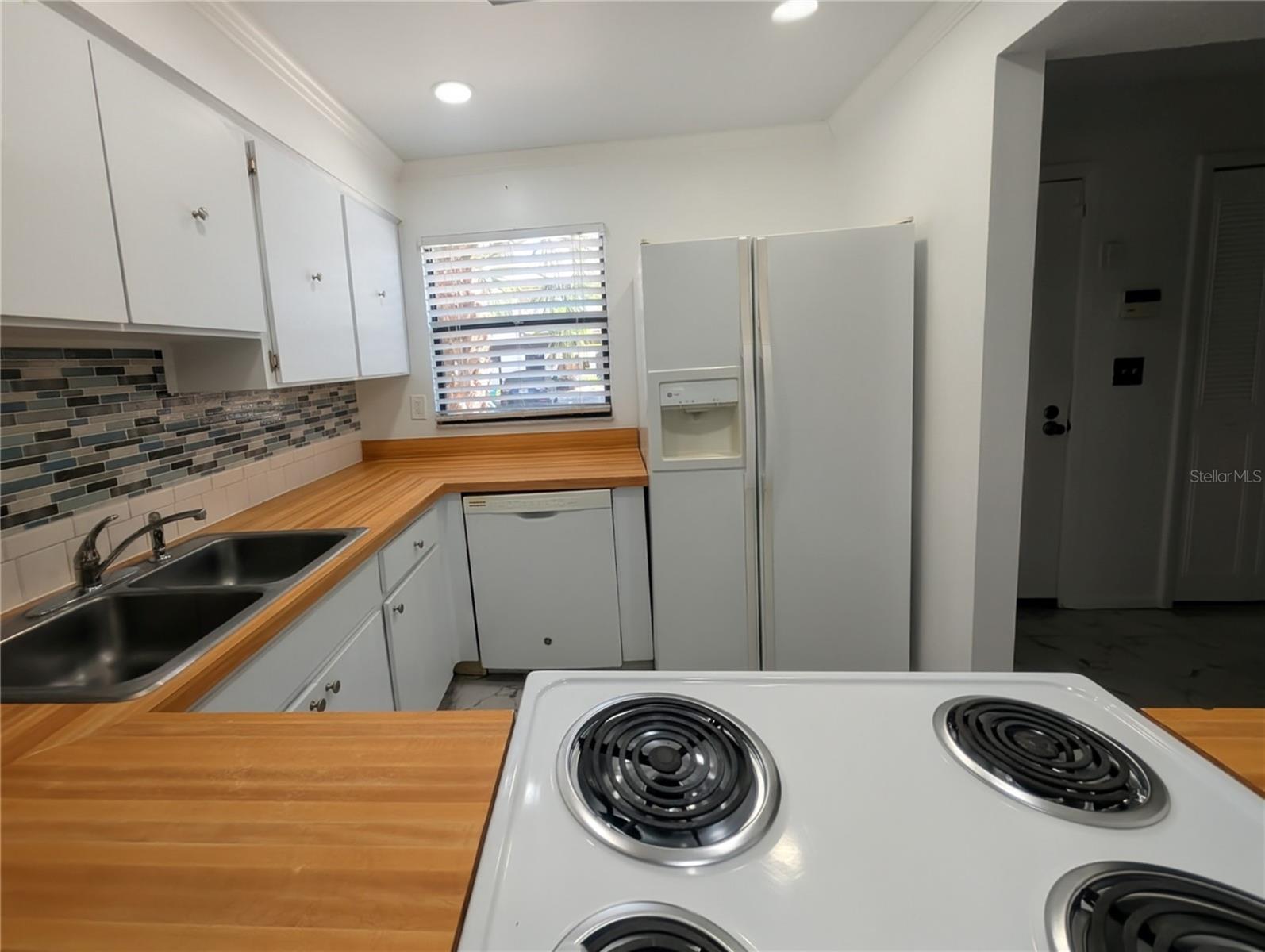 9209 SEMINOLE BLVD #67 — photo 9