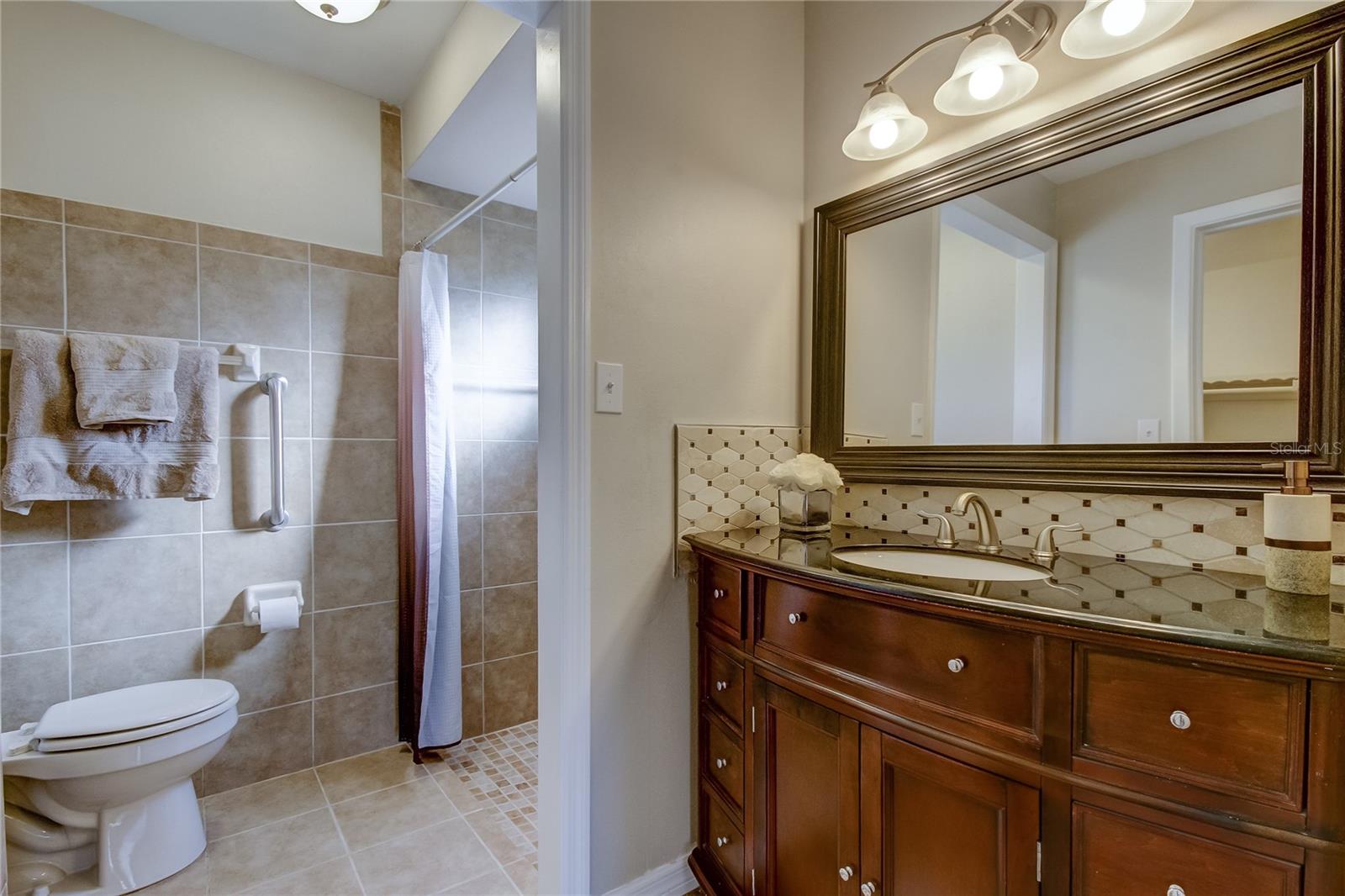 7926 FOXWOOD DR — photo 9