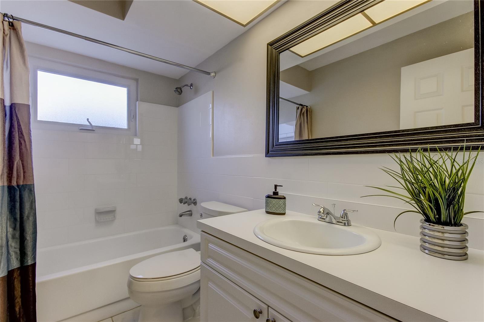 7926 FOXWOOD DR — photo 11