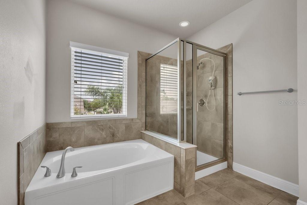 14306 BARRINGTON STOWERS DR — photo 30