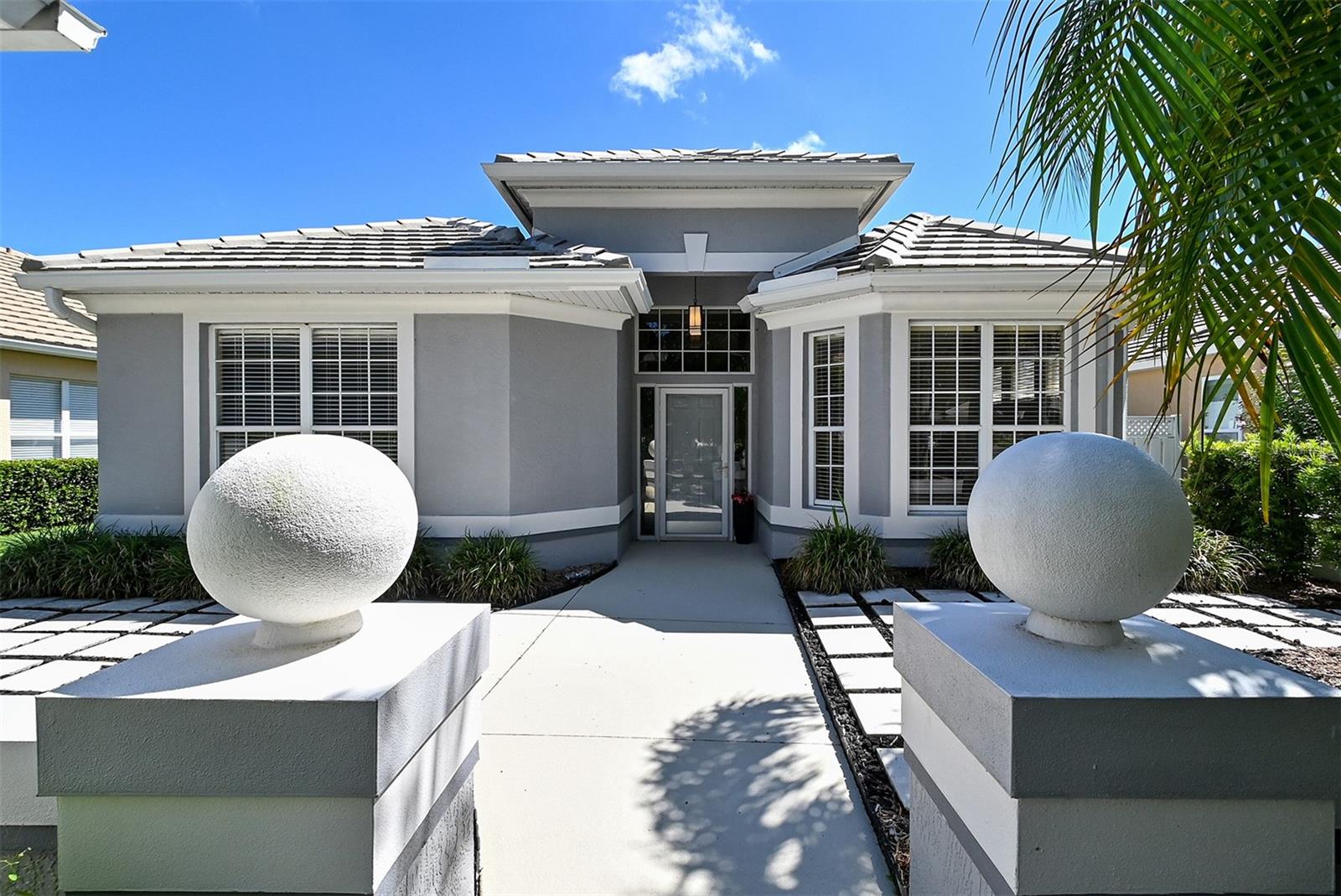 7131 KENSINGTON CT — photo 4