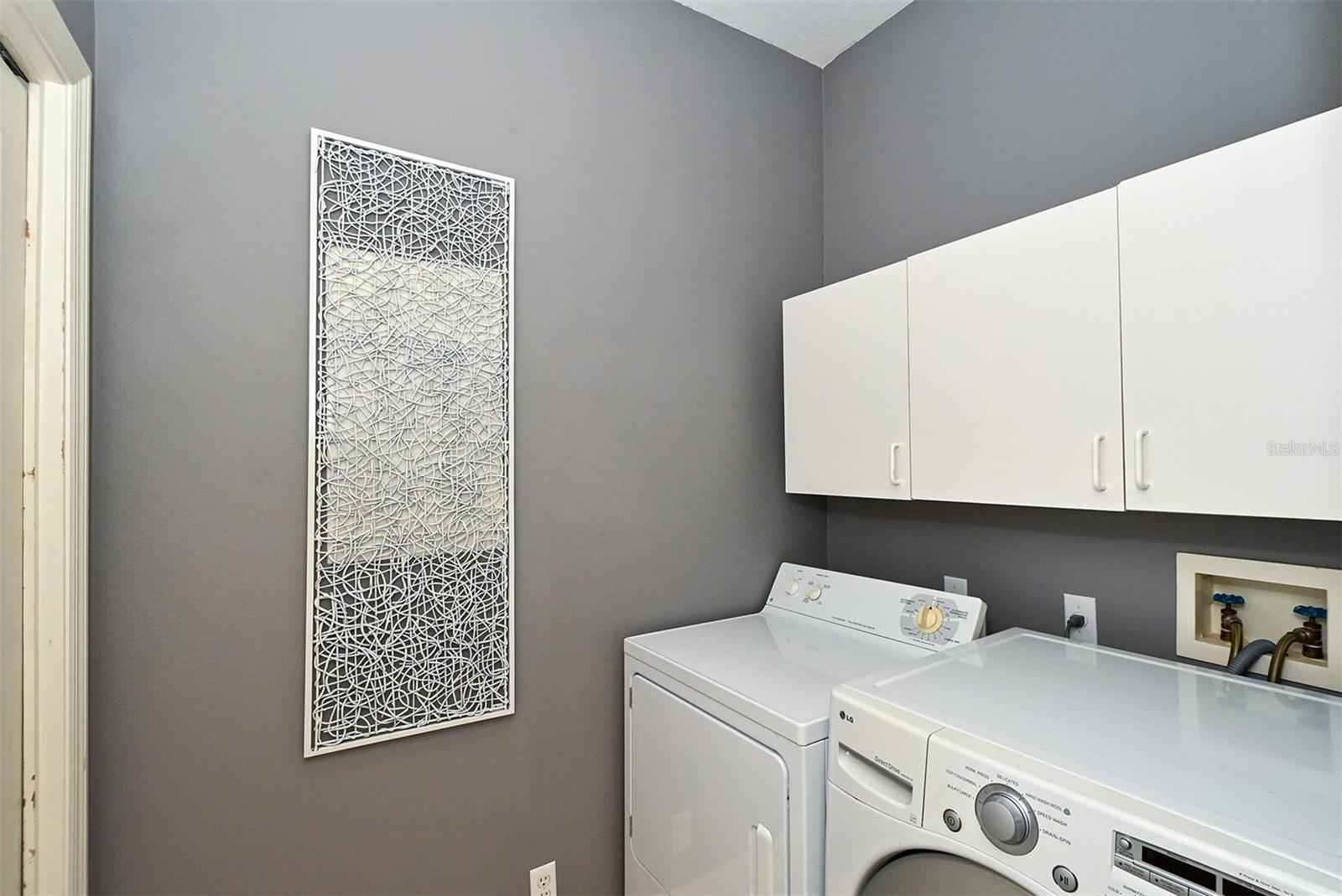 7131 KENSINGTON CT — photo 36