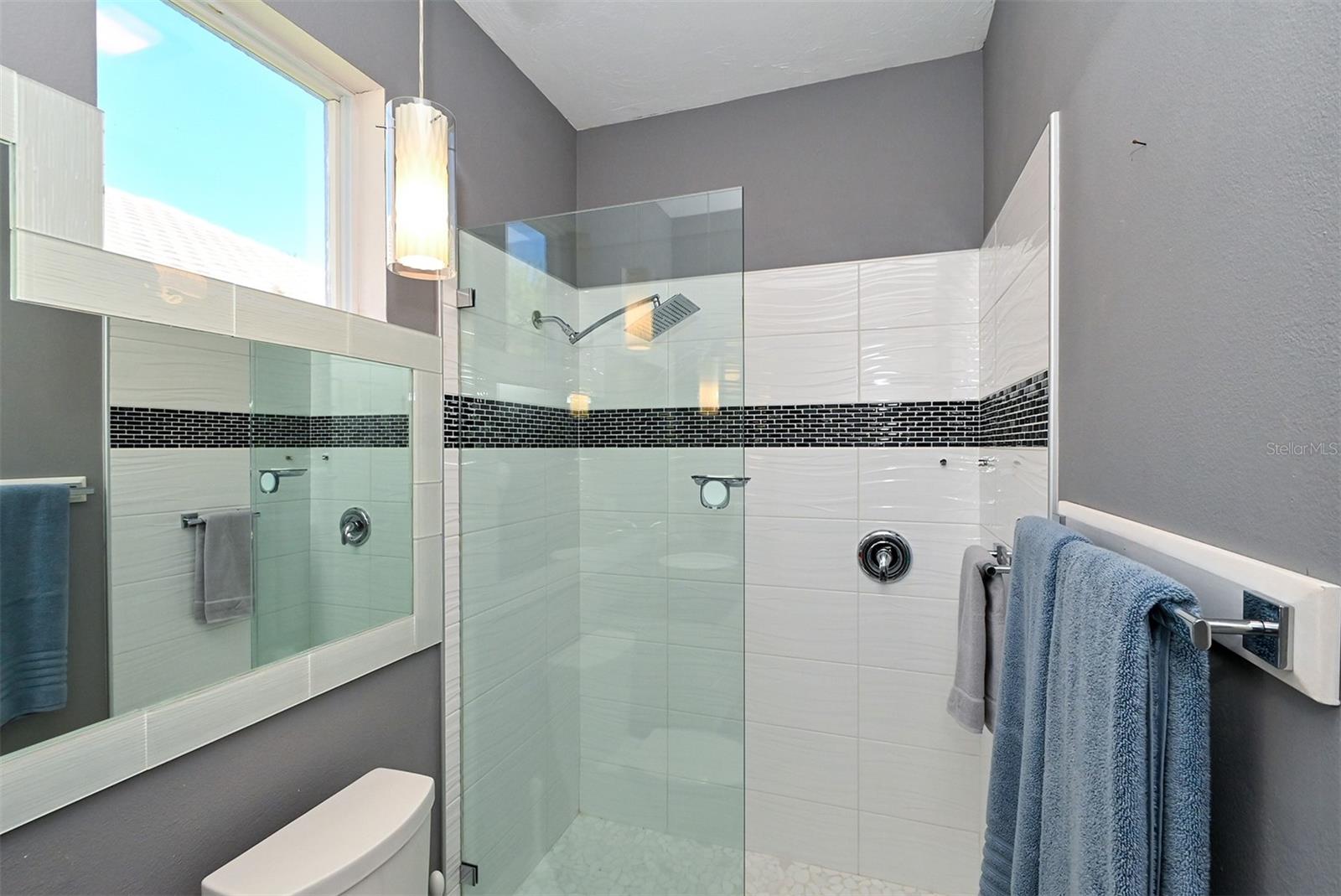 7131 KENSINGTON CT — photo 33
