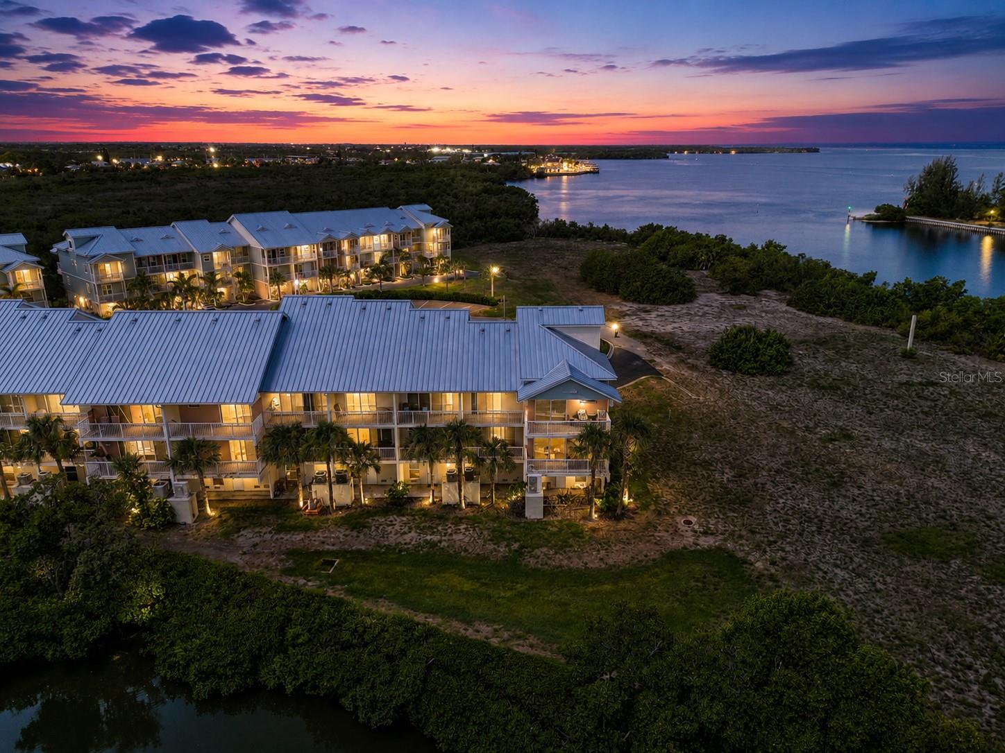 3273 MANGROVE POINT DR — photo 8