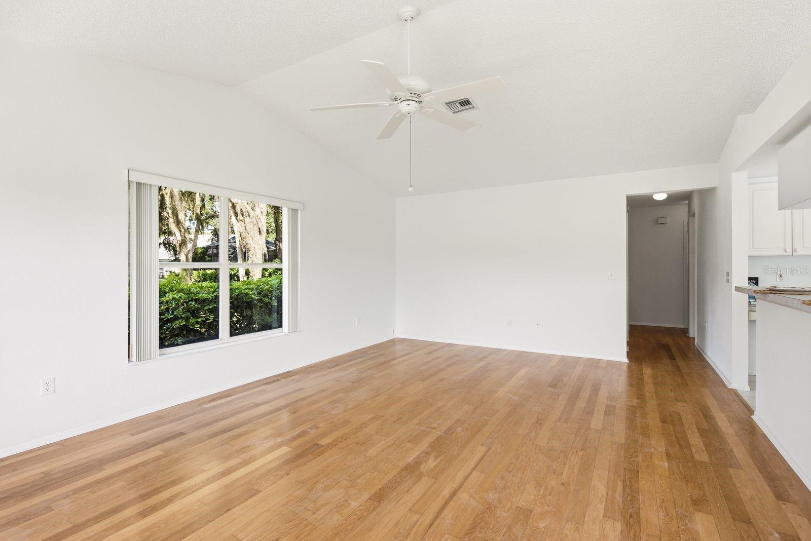 6639 SUN POINT CT — photo 31