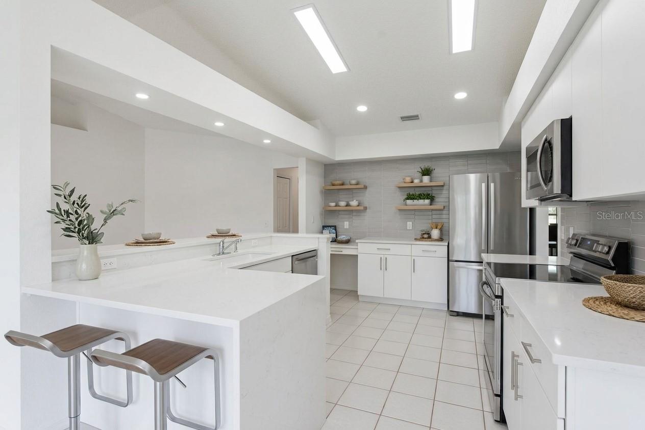 6639 SUN POINT CT — photo 39