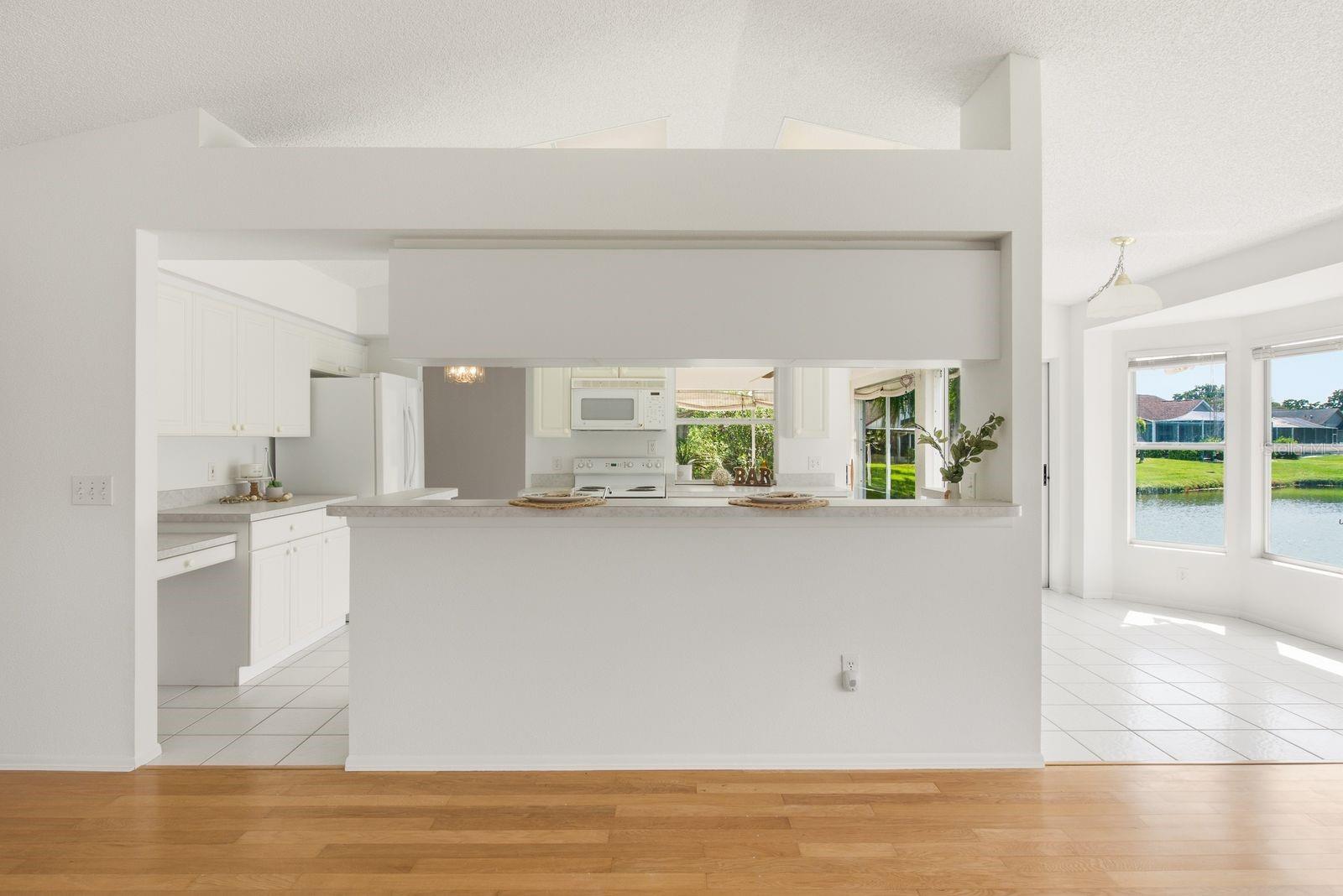 6639 SUN POINT CT — photo 32