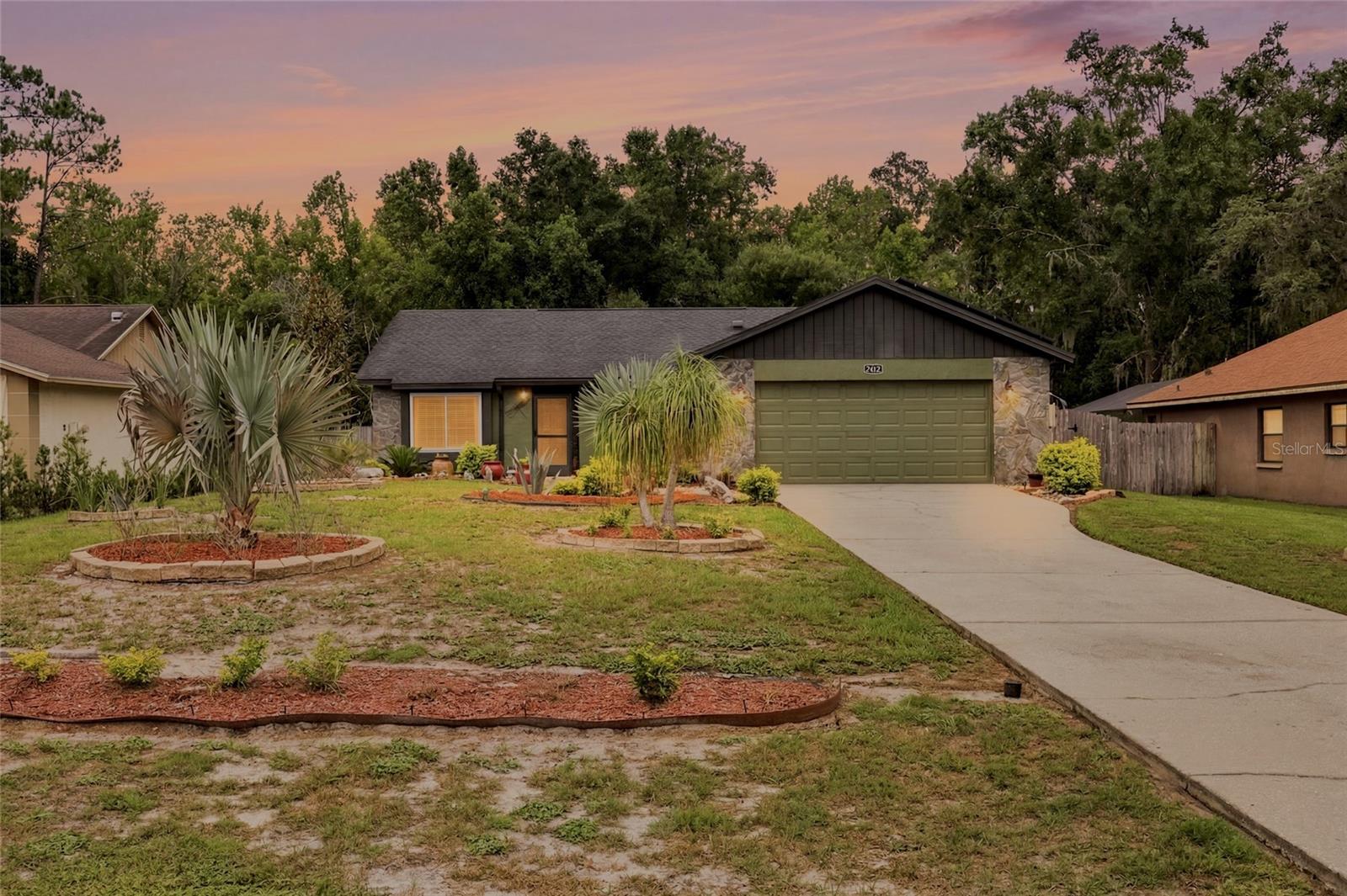 5016 SWALLOW DR — photo 29