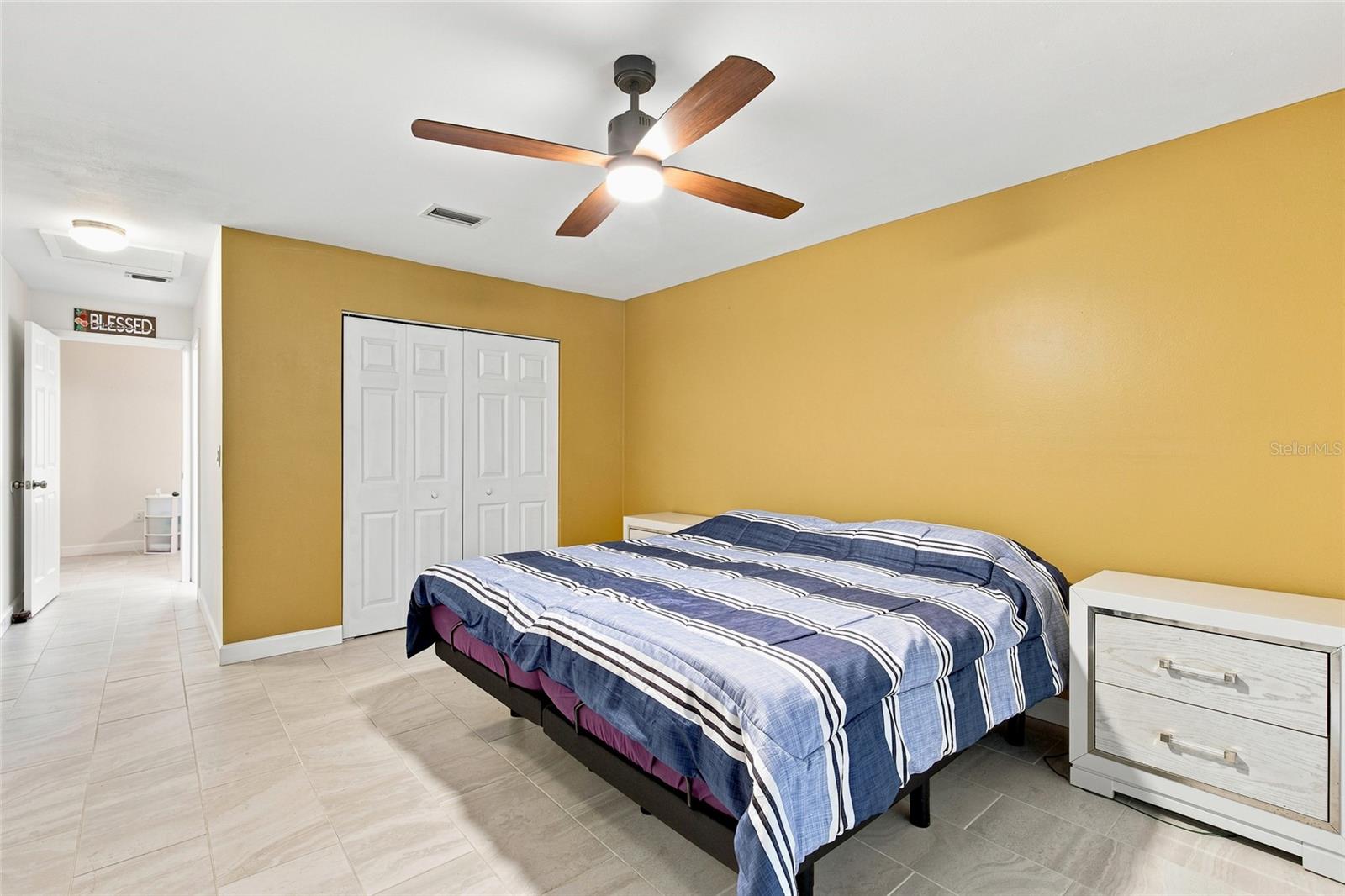 5016 SWALLOW DR — photo 11