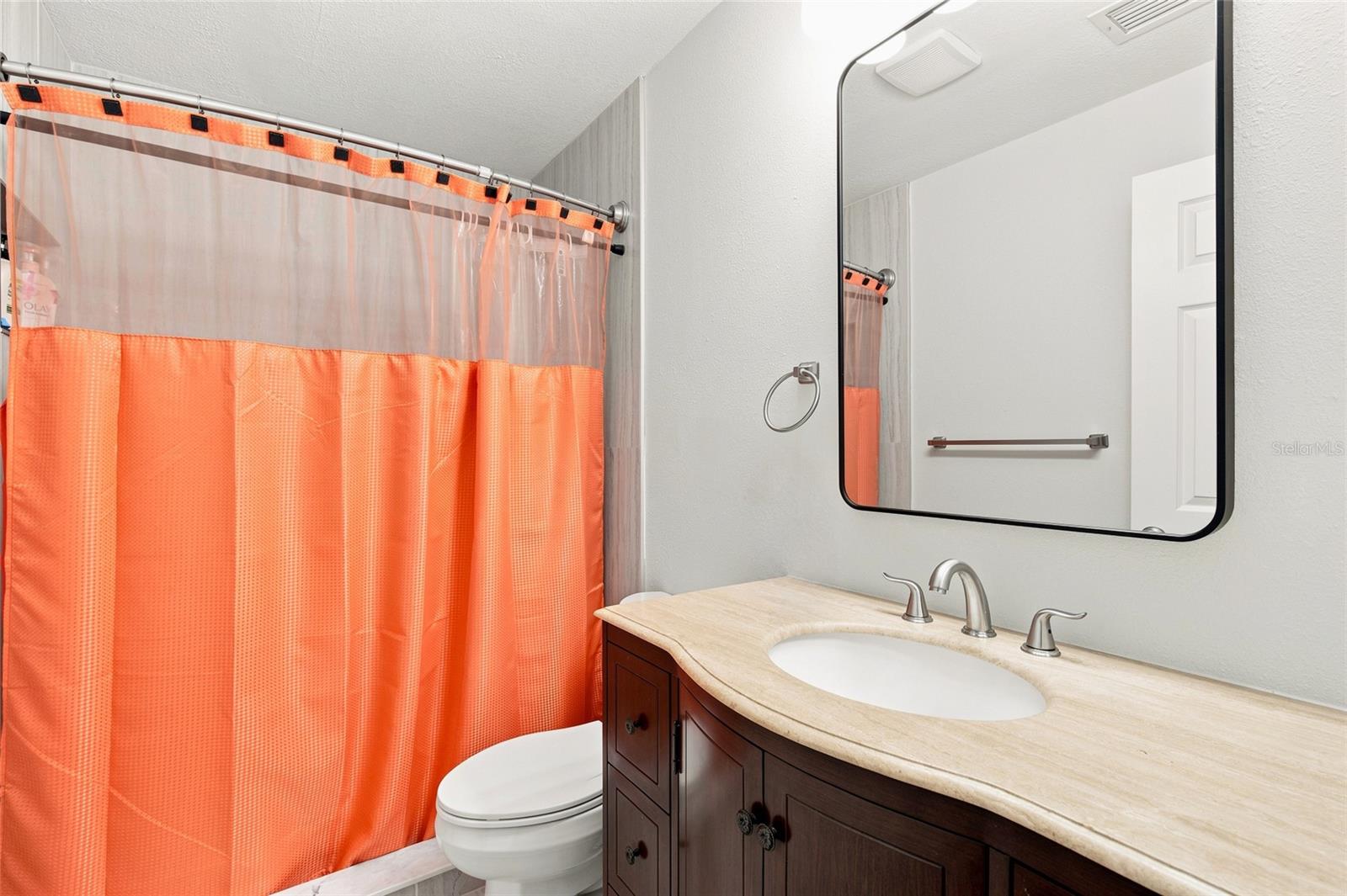 5016 SWALLOW DR — photo 13