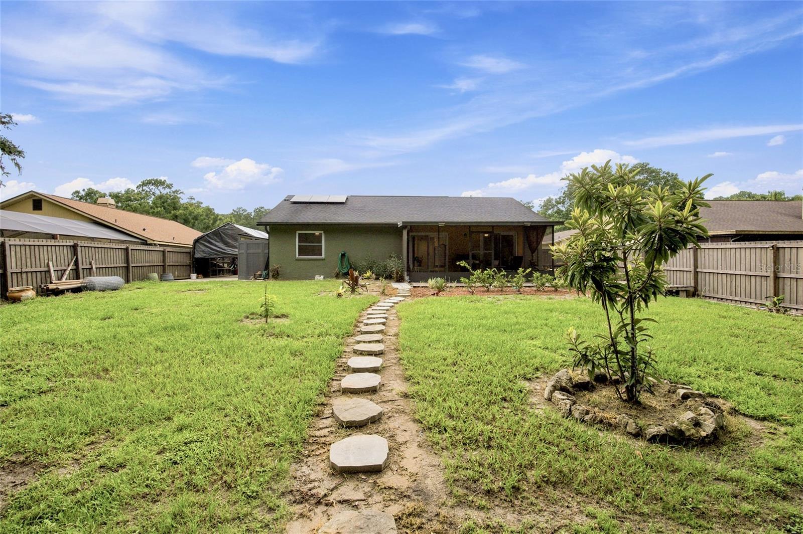 5016 SWALLOW DR — photo 23