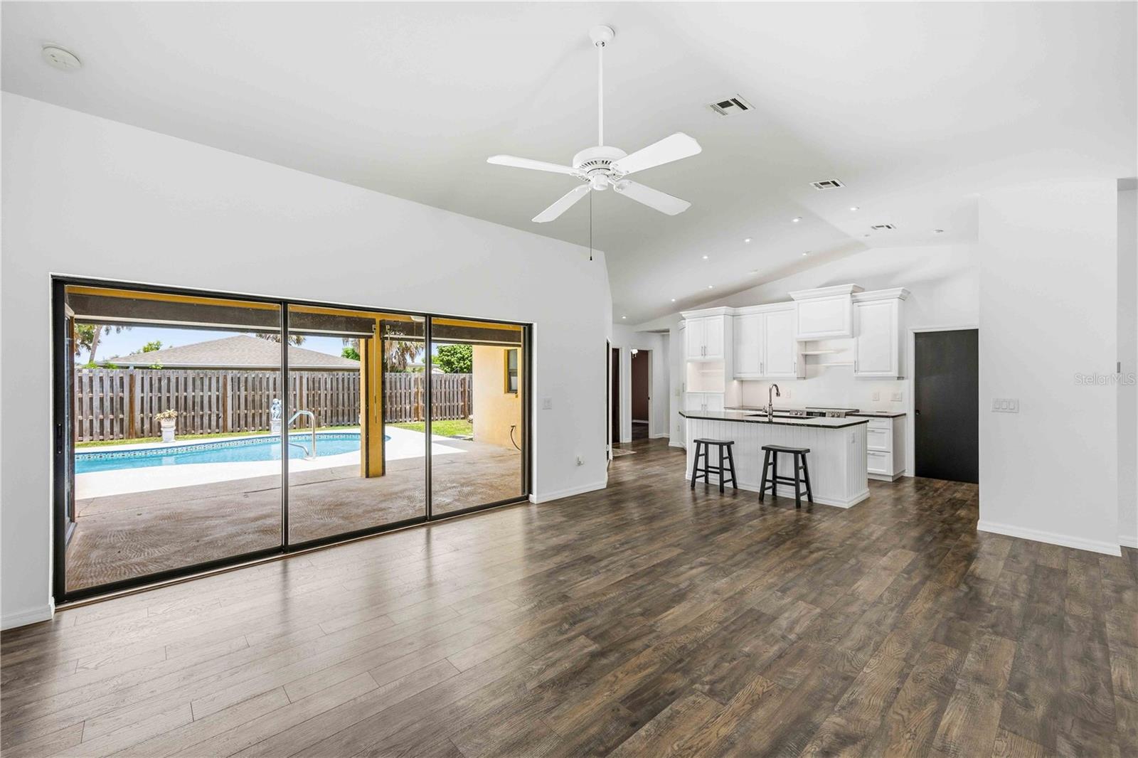 440 LYCHEE RD — photo 12