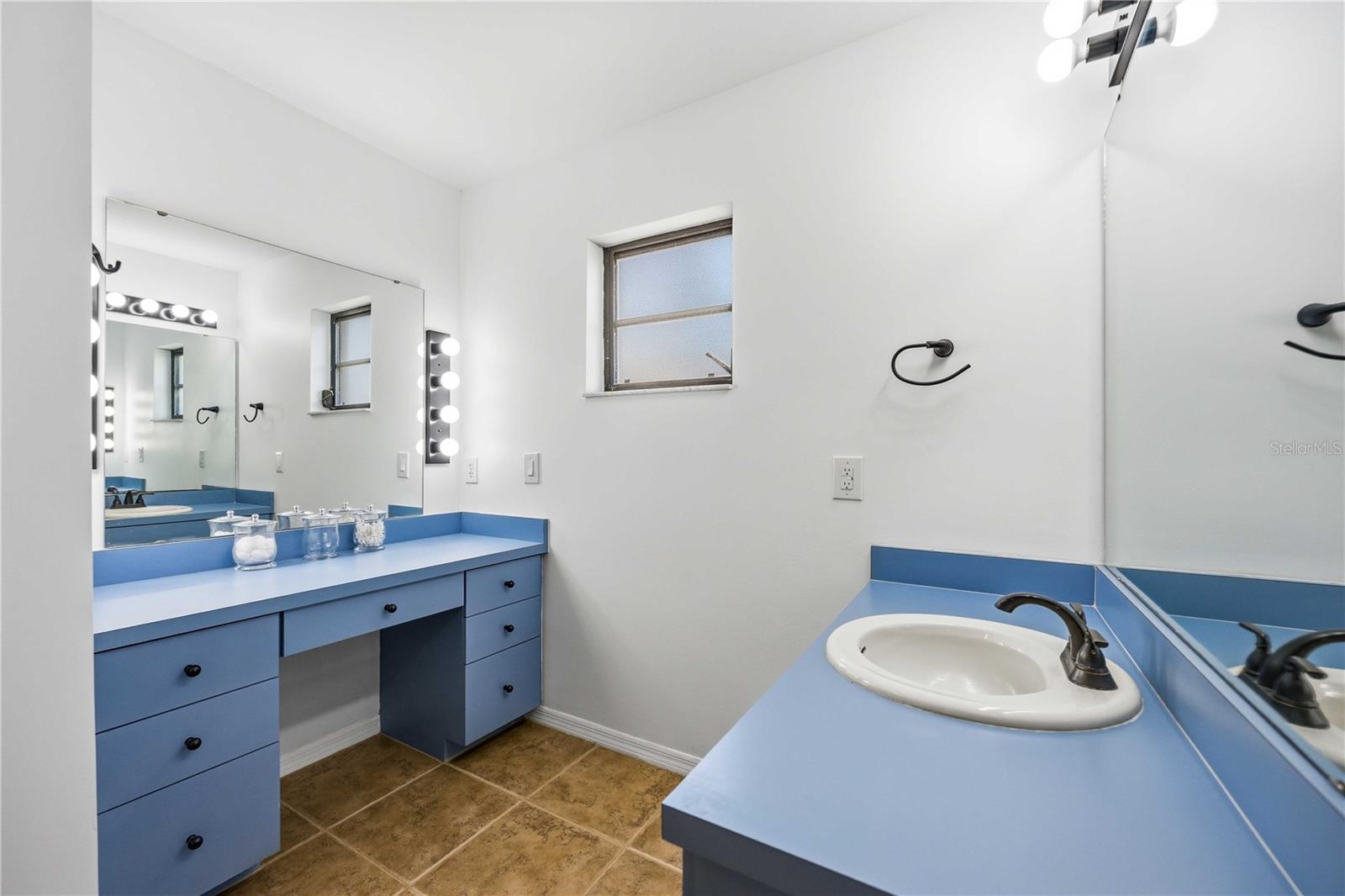 440 LYCHEE RD — photo 27