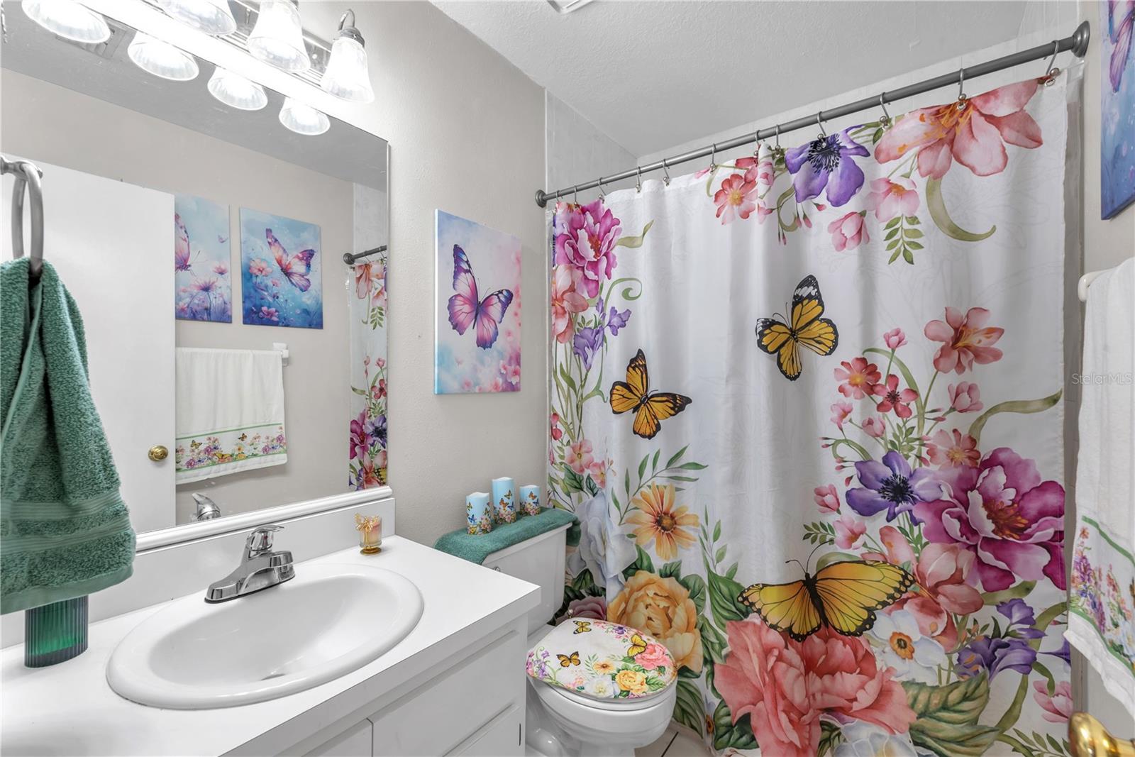 2114 W HANNA AVE — photo 20