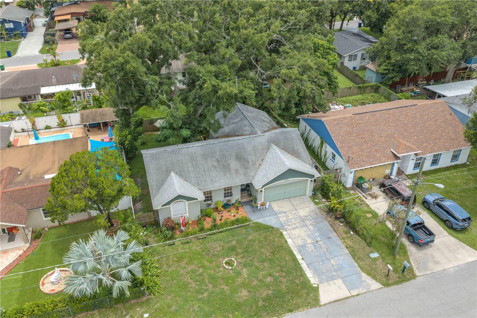 2114 W HANNA AVE — photo 26