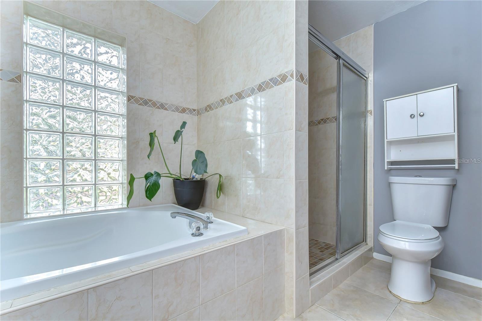 2114 W HANNA AVE — photo 17
